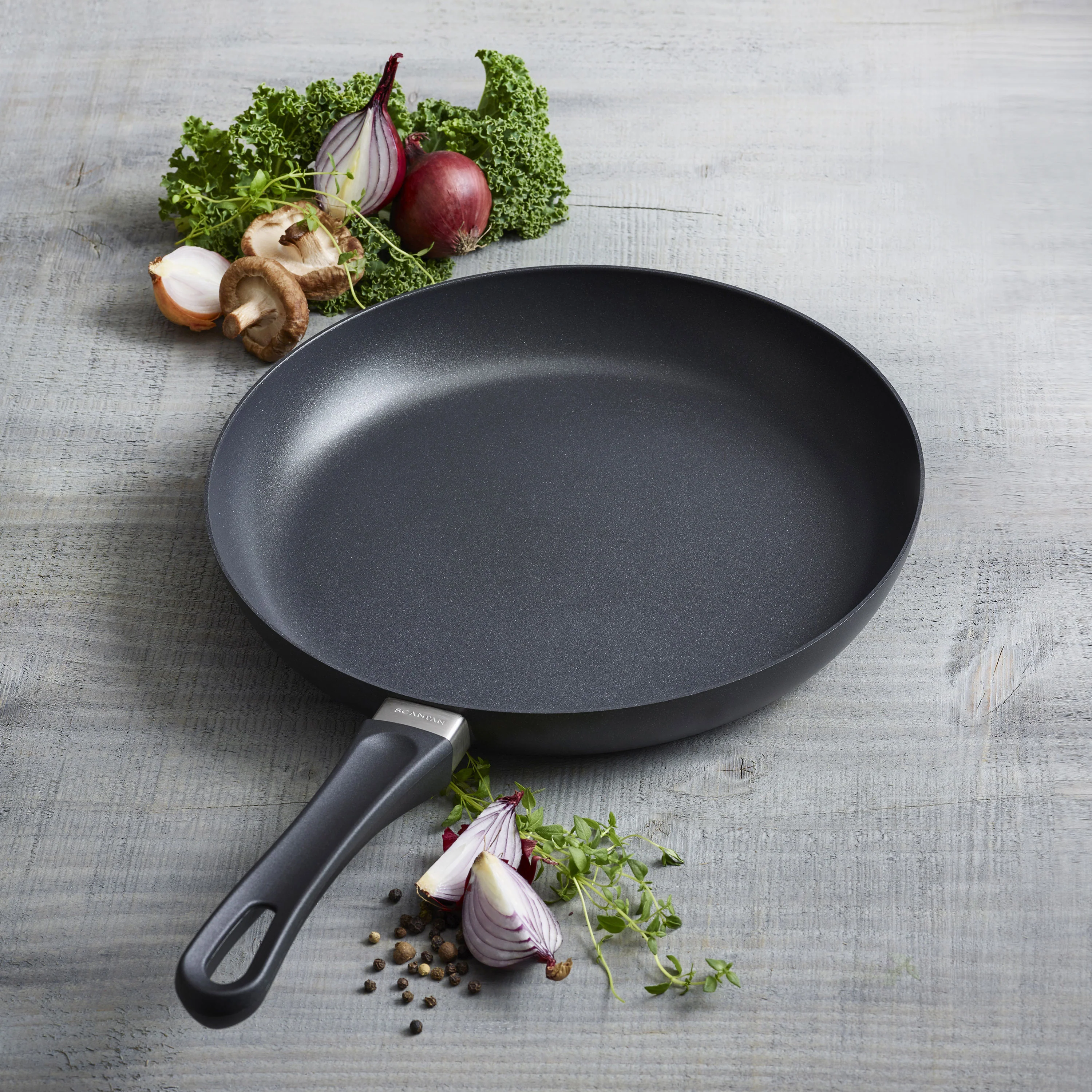 Scanpan Classic 10.25 & 12.5" Nonstick Fry Pan Set with Lids - Image 7