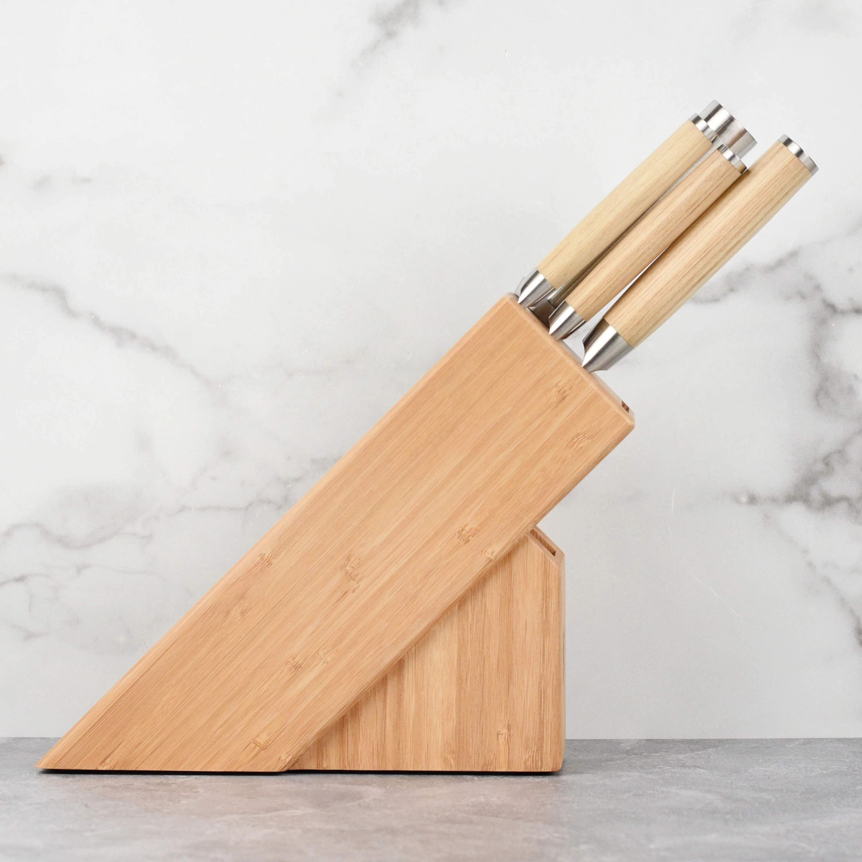 Shun Classic Blonde 5.5" Santoku Knife - Image 4