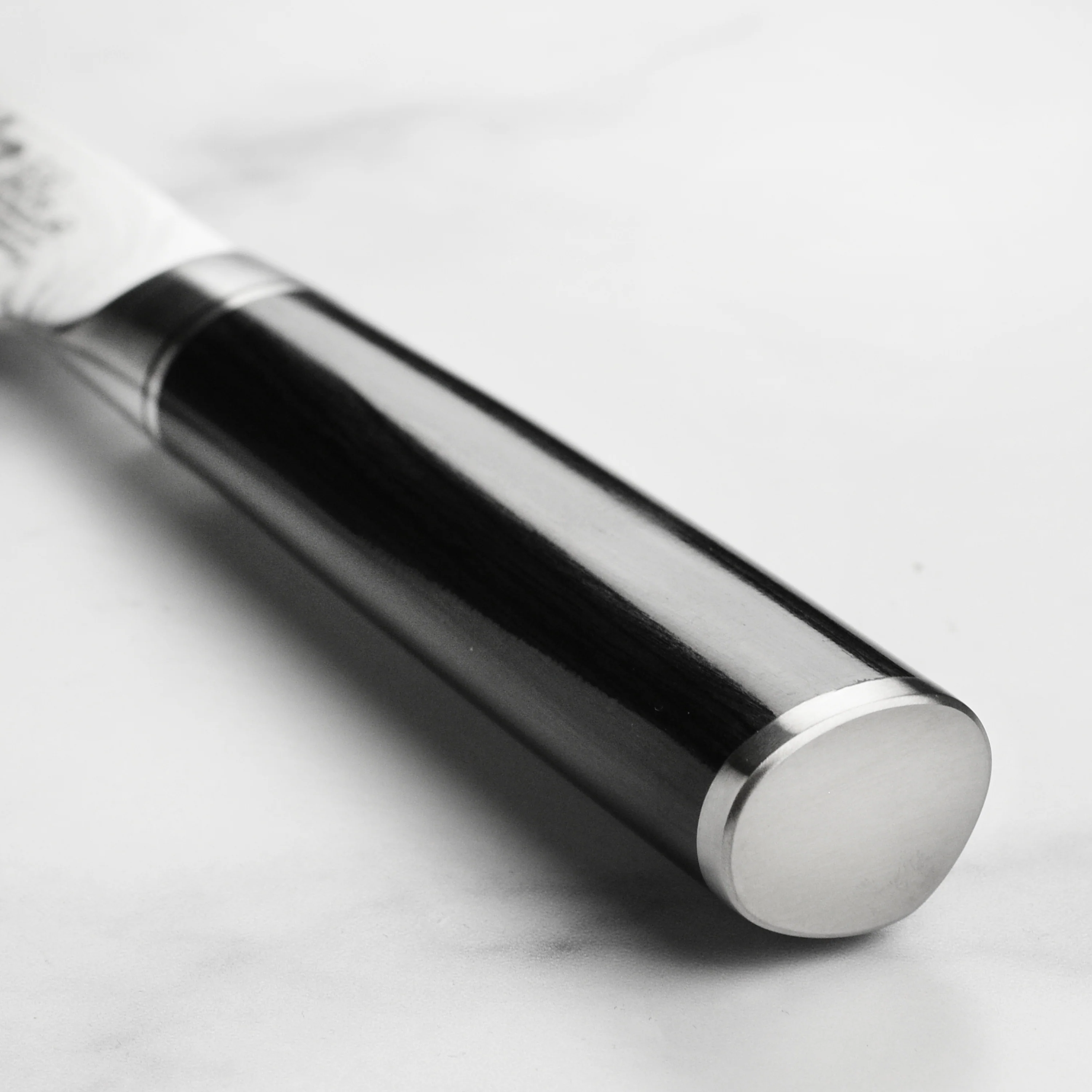Shun Classic 8" Heavy Chef's Knife - Image 2