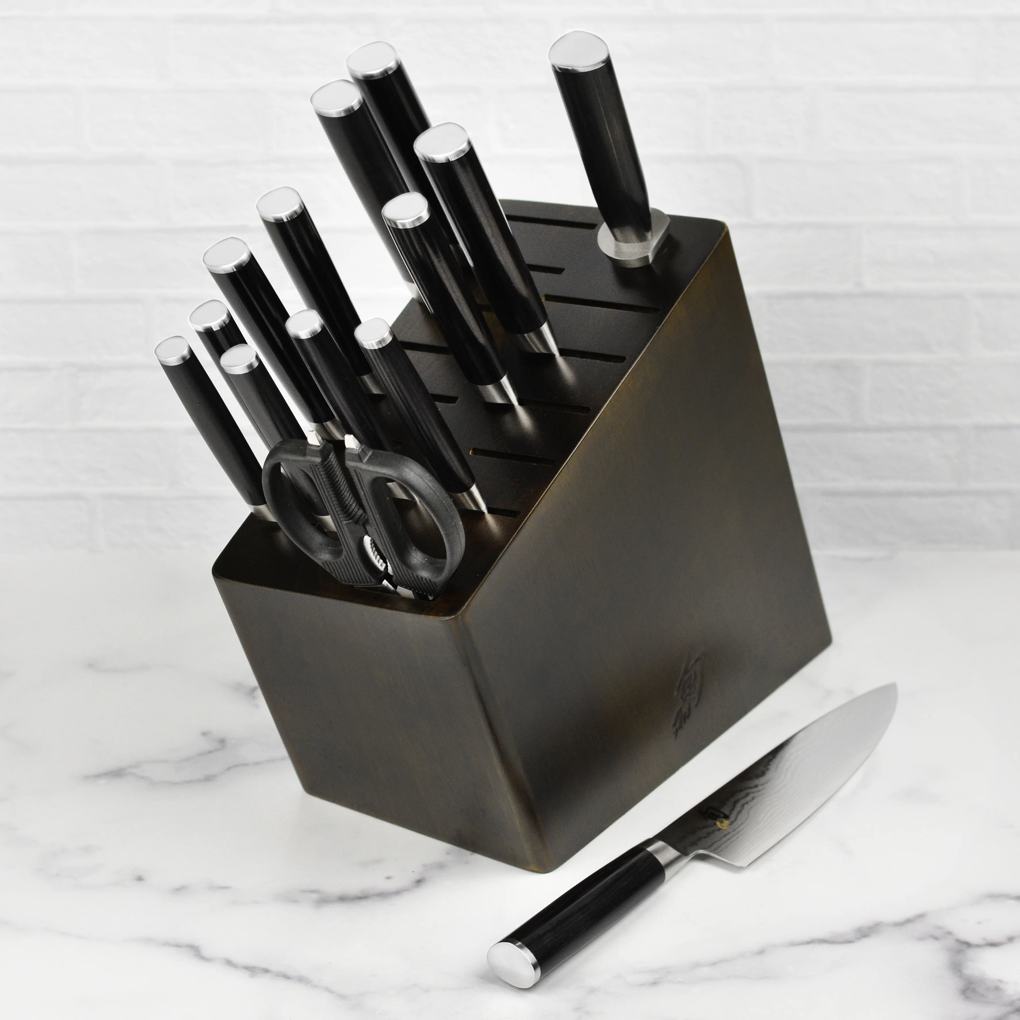 Shun Classic 15 Piece Knife Block Set - Image 2