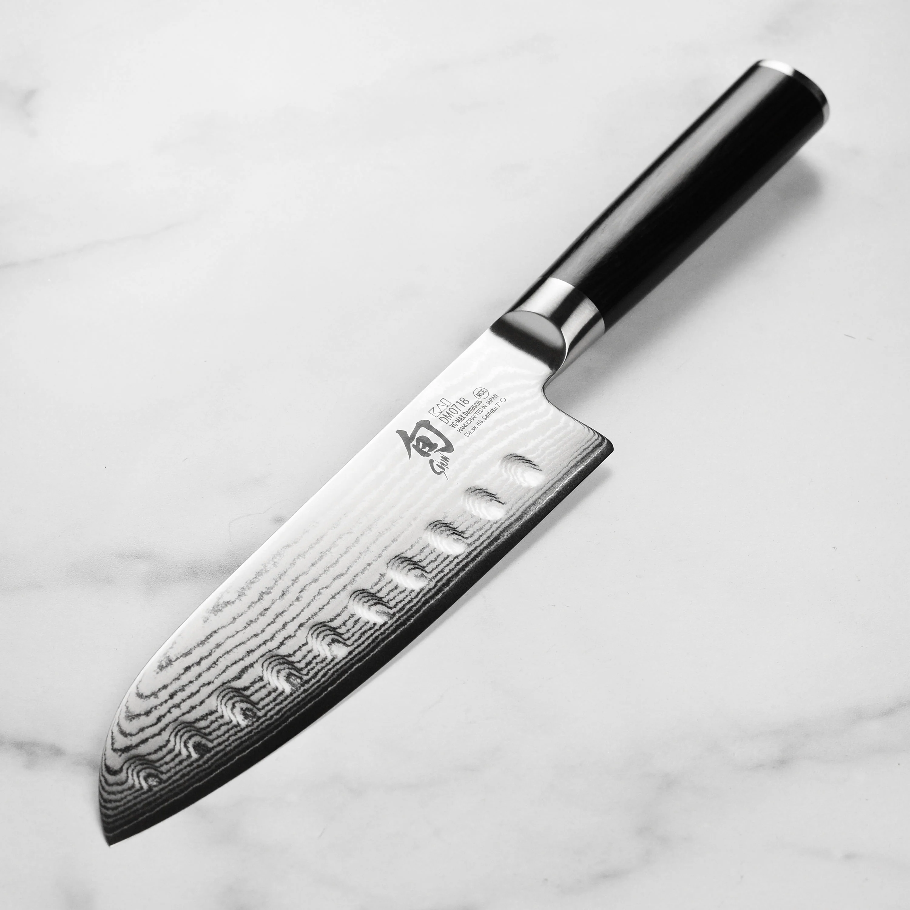 Shun Classic 7" Hollow Edge Santoku Knife - Image 5