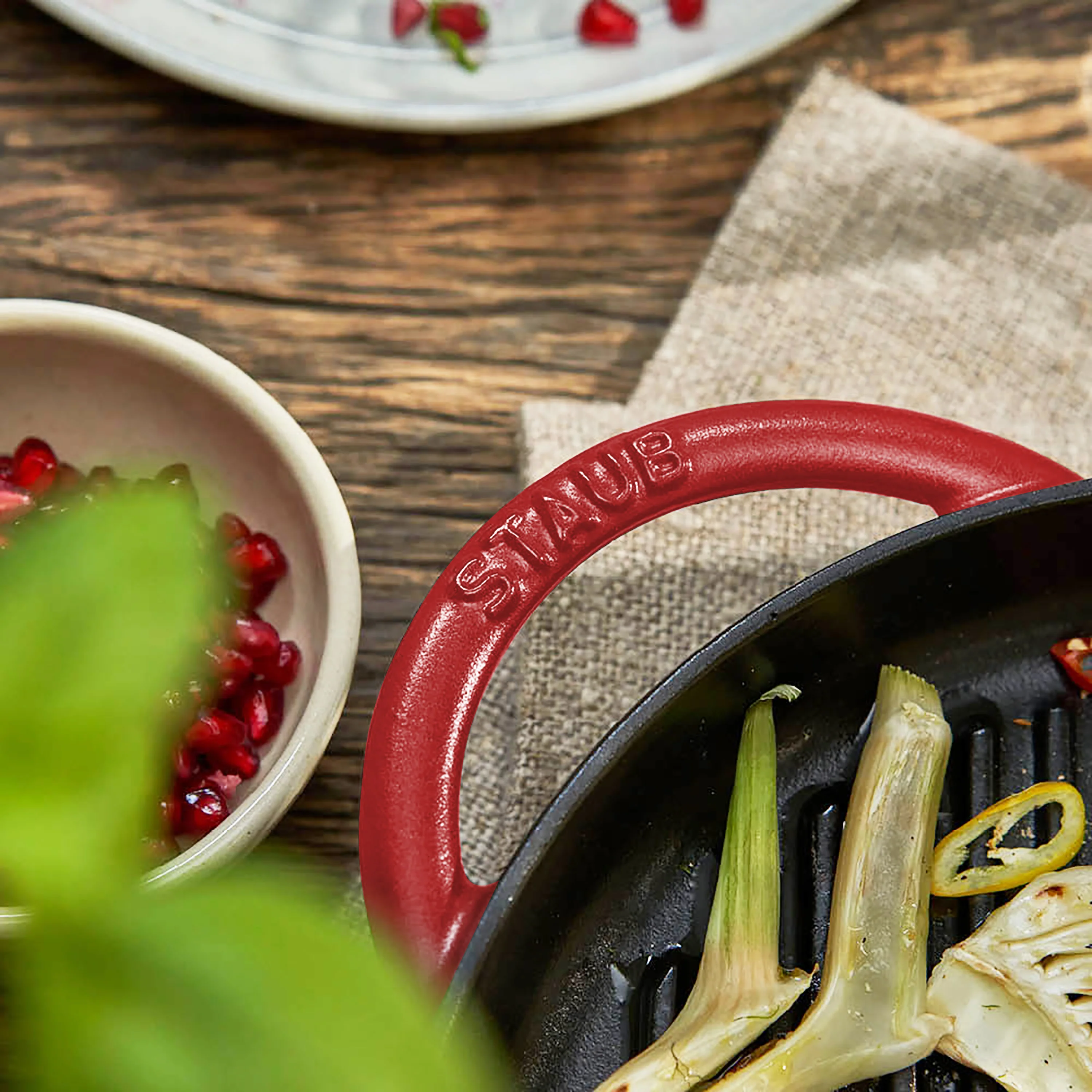 Staub 10" Cherry Red Round Grill Pan - Image 6