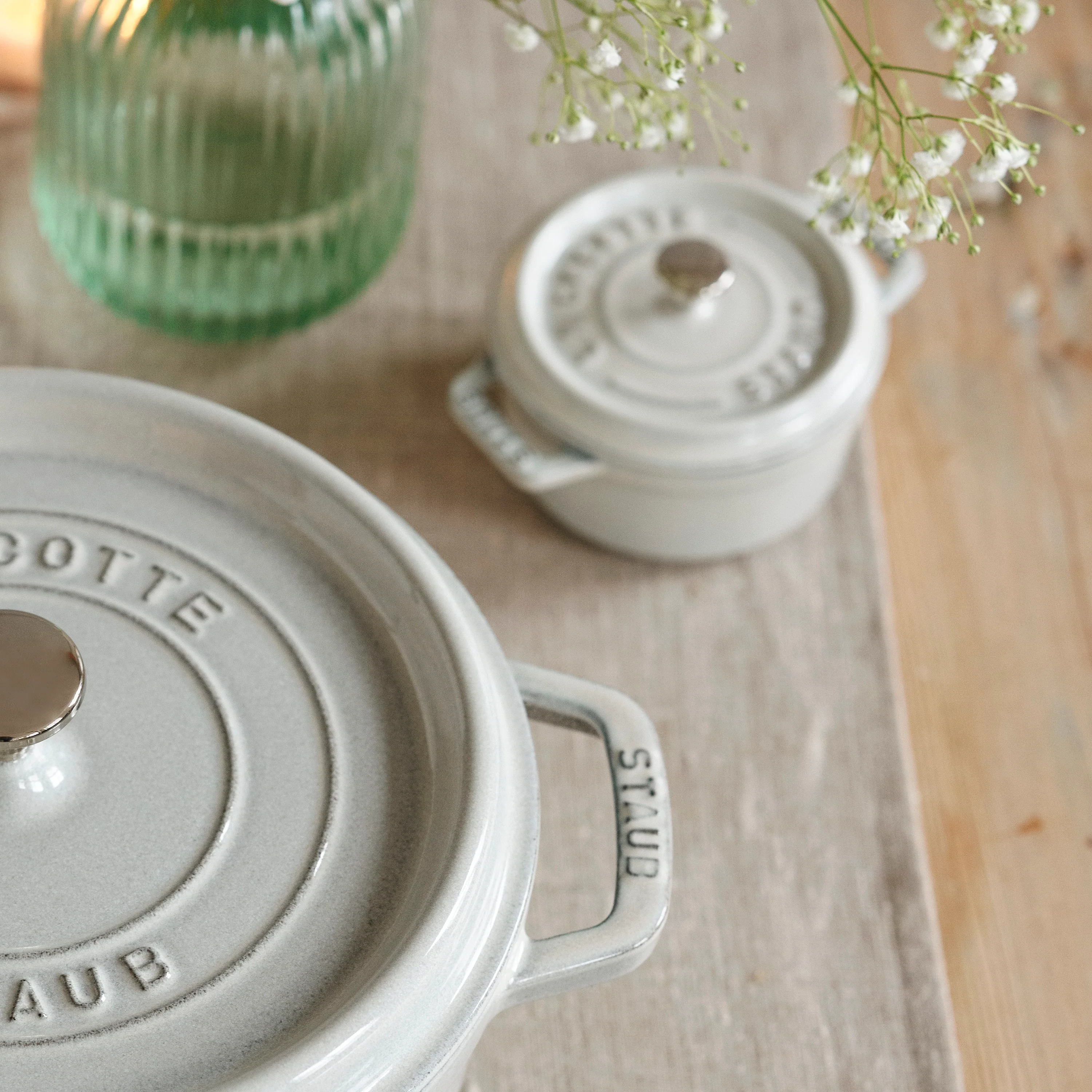 Staub 0.25-quart White Truffle Mini Round Dutch Oven - Image 7