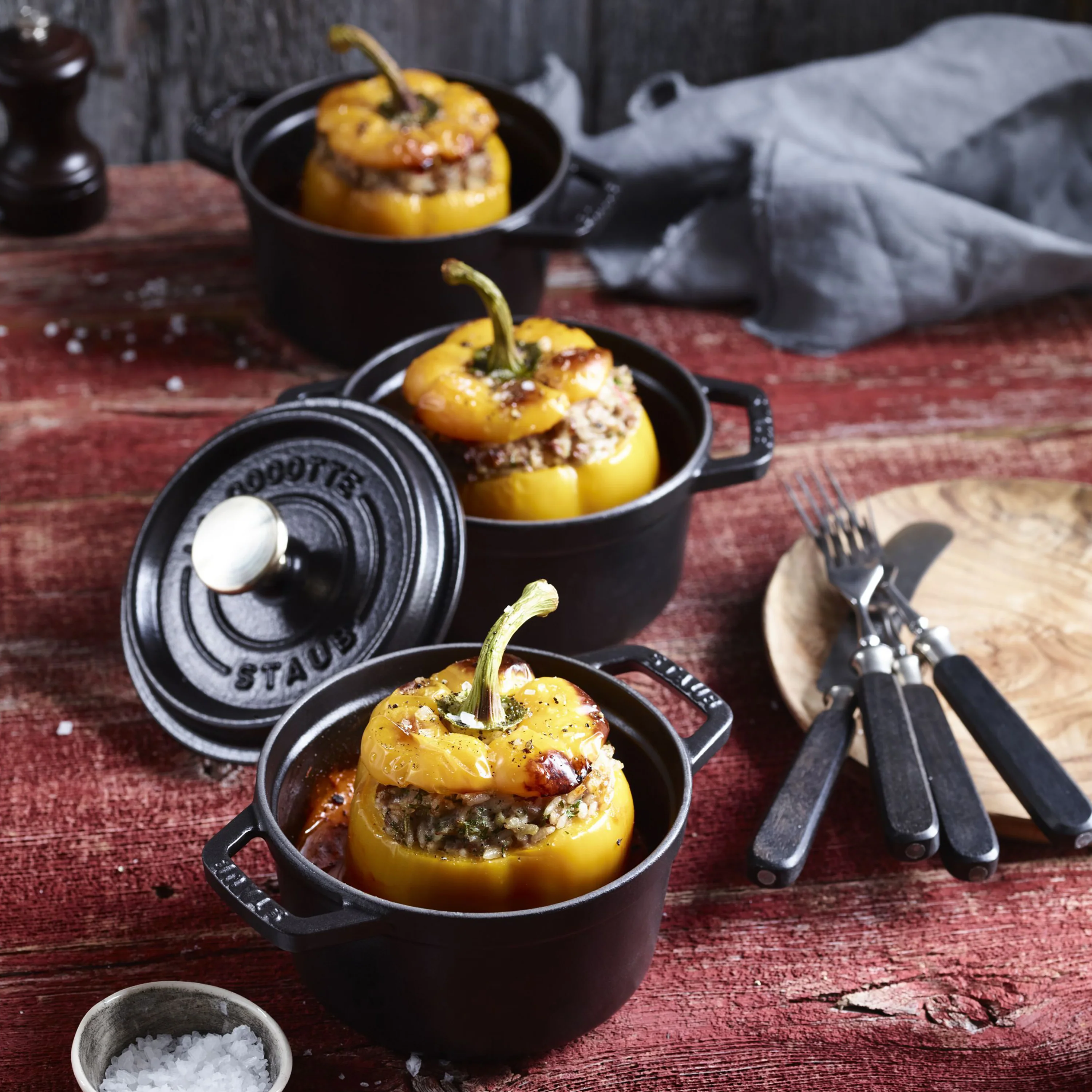 Staub 0.25-quart Matte Black Mini Round Dutch Oven - Image 3