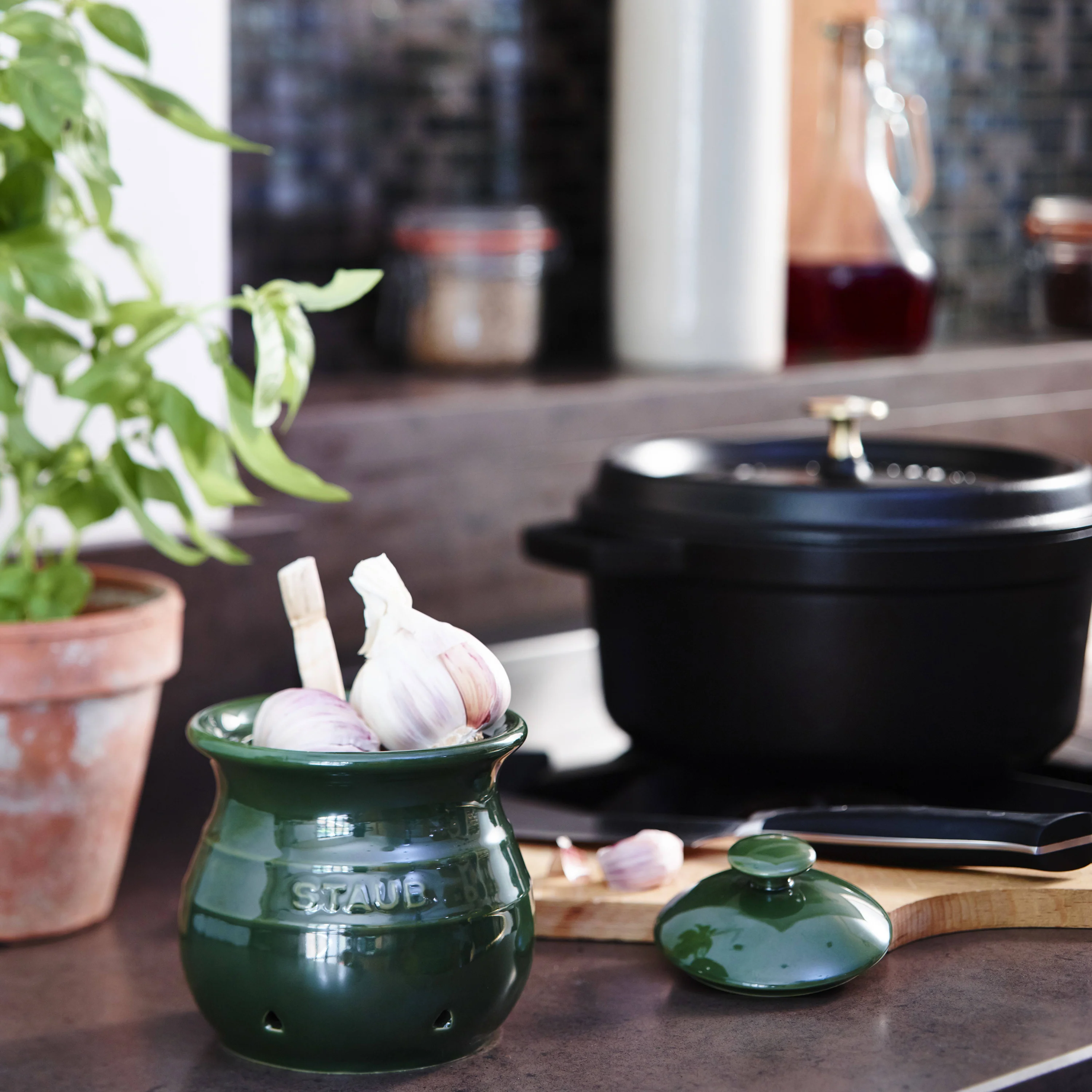 Staub 0.25-quart Matte Black Mini Round Dutch Oven - Image 9