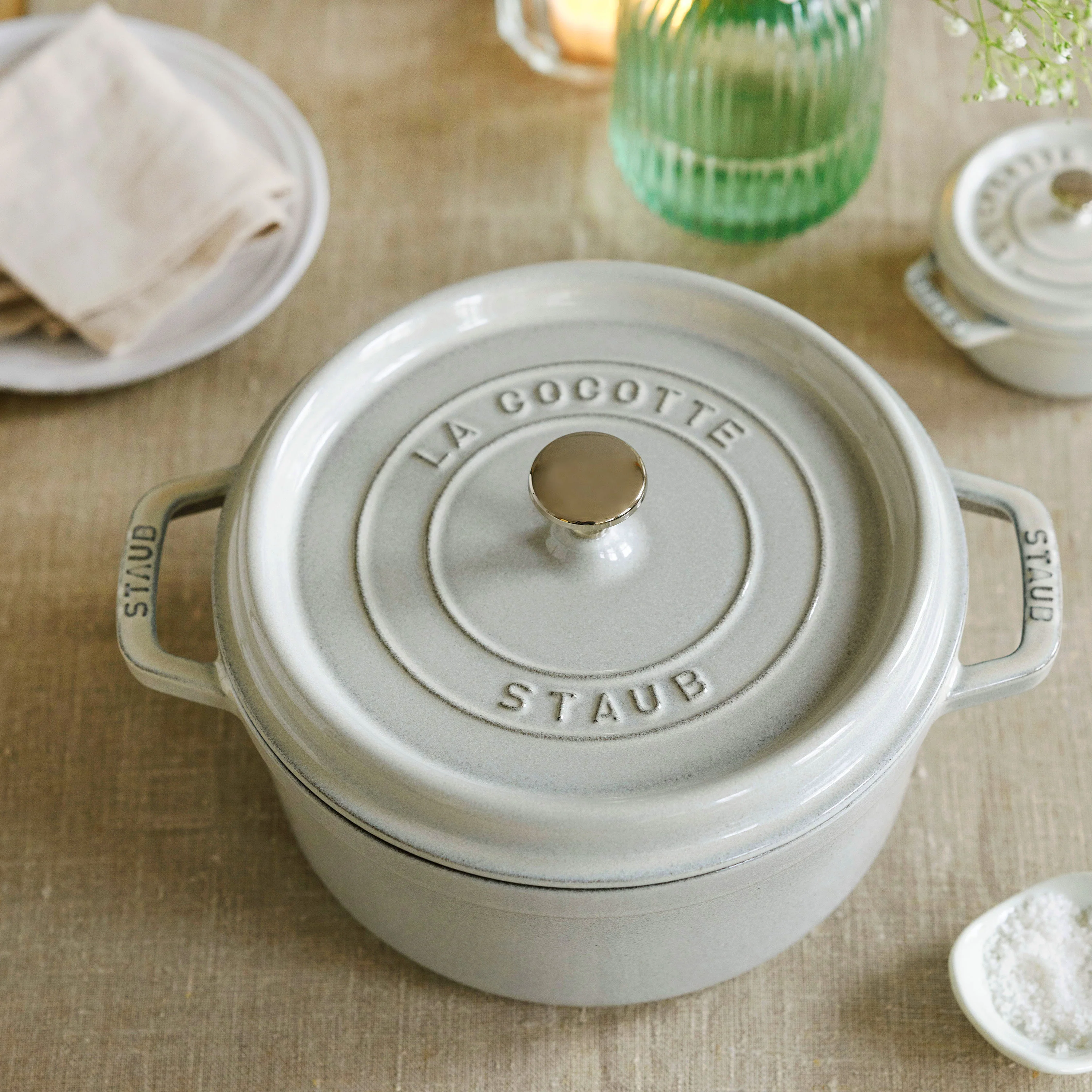 Staub 2.75-quart White Truffle Round Dutch Oven - Image 6
