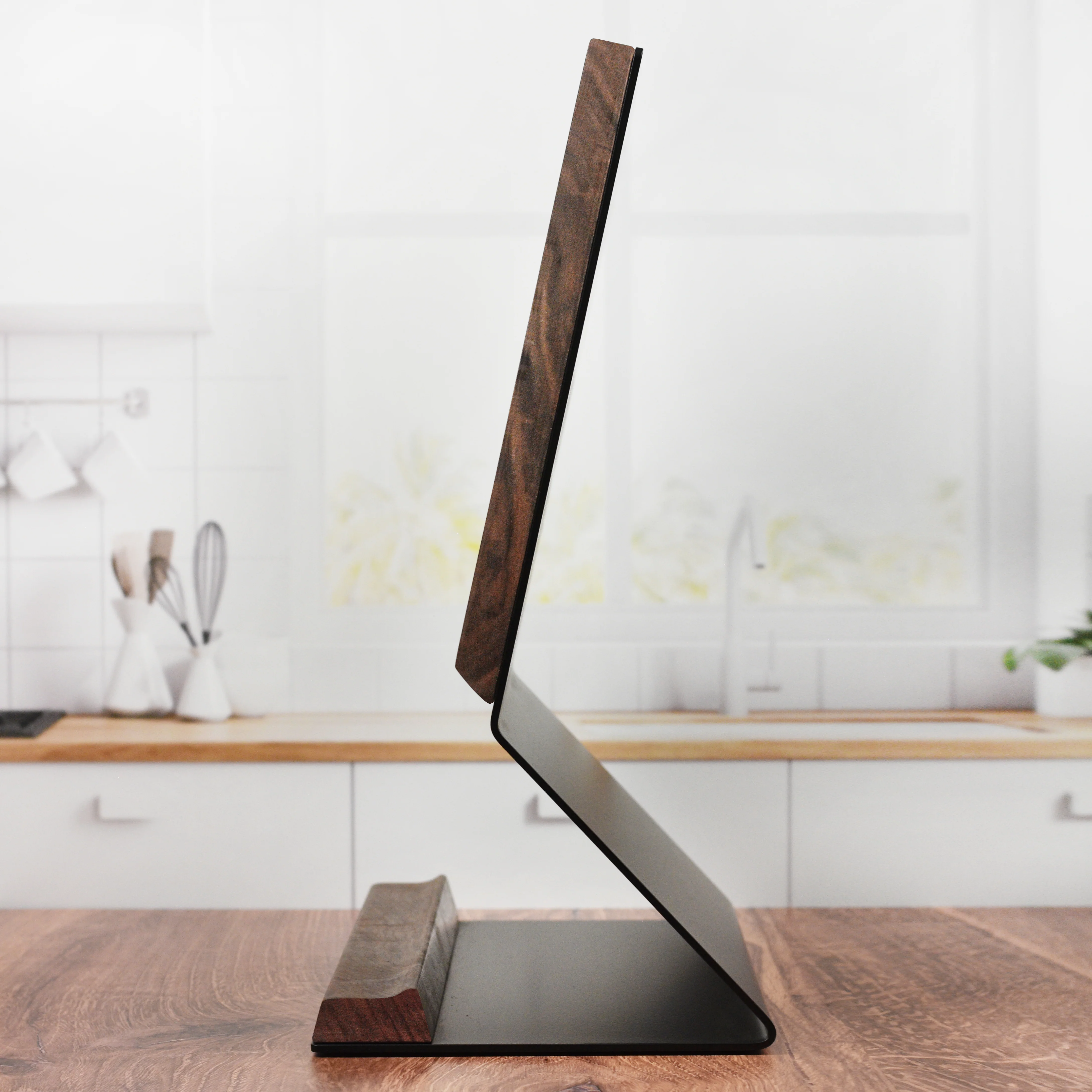 Steelport Magnetic Walnut Knife Block - Image 5