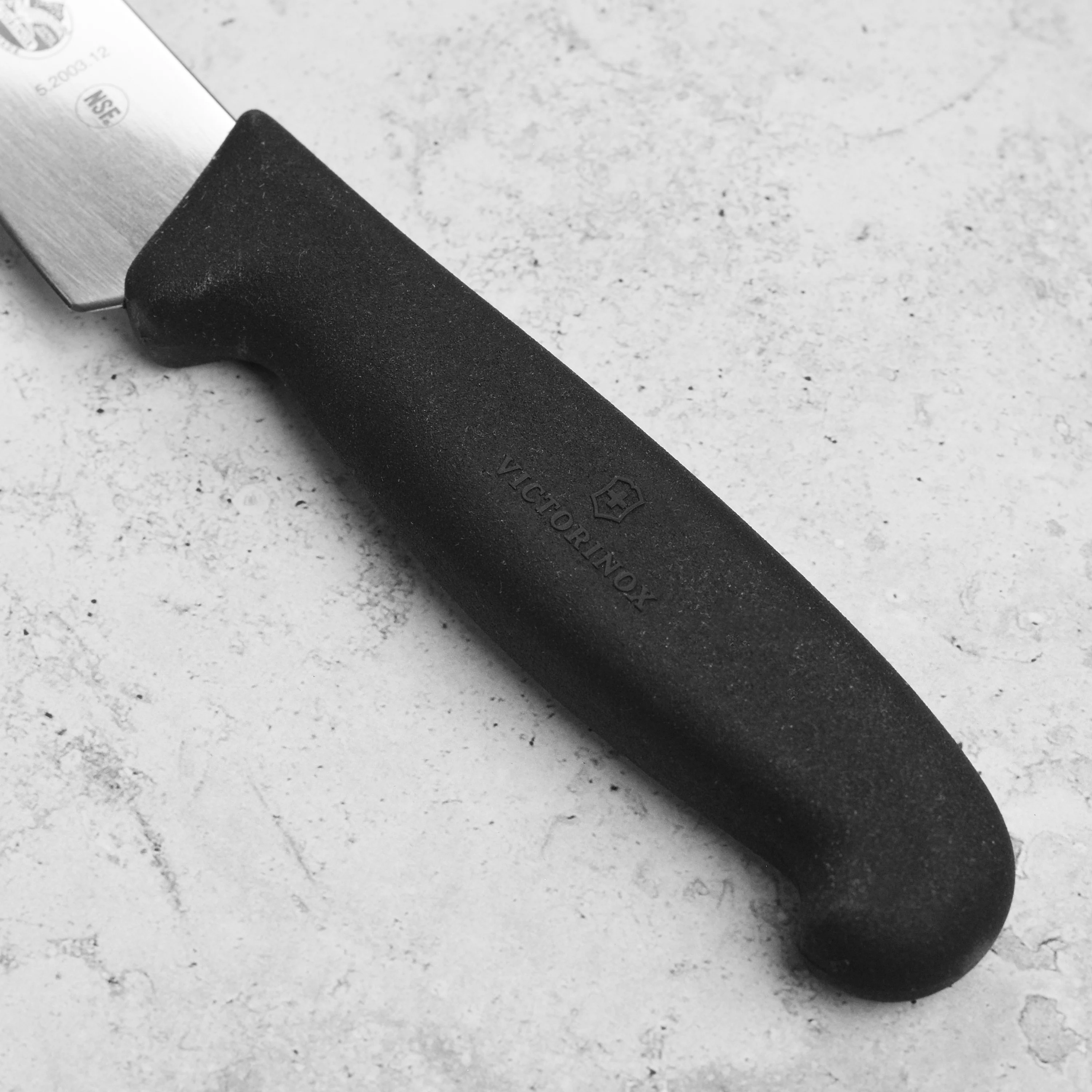 Victorinox Fibrox 5" Multi-Prep Chef's Knife - Image 6