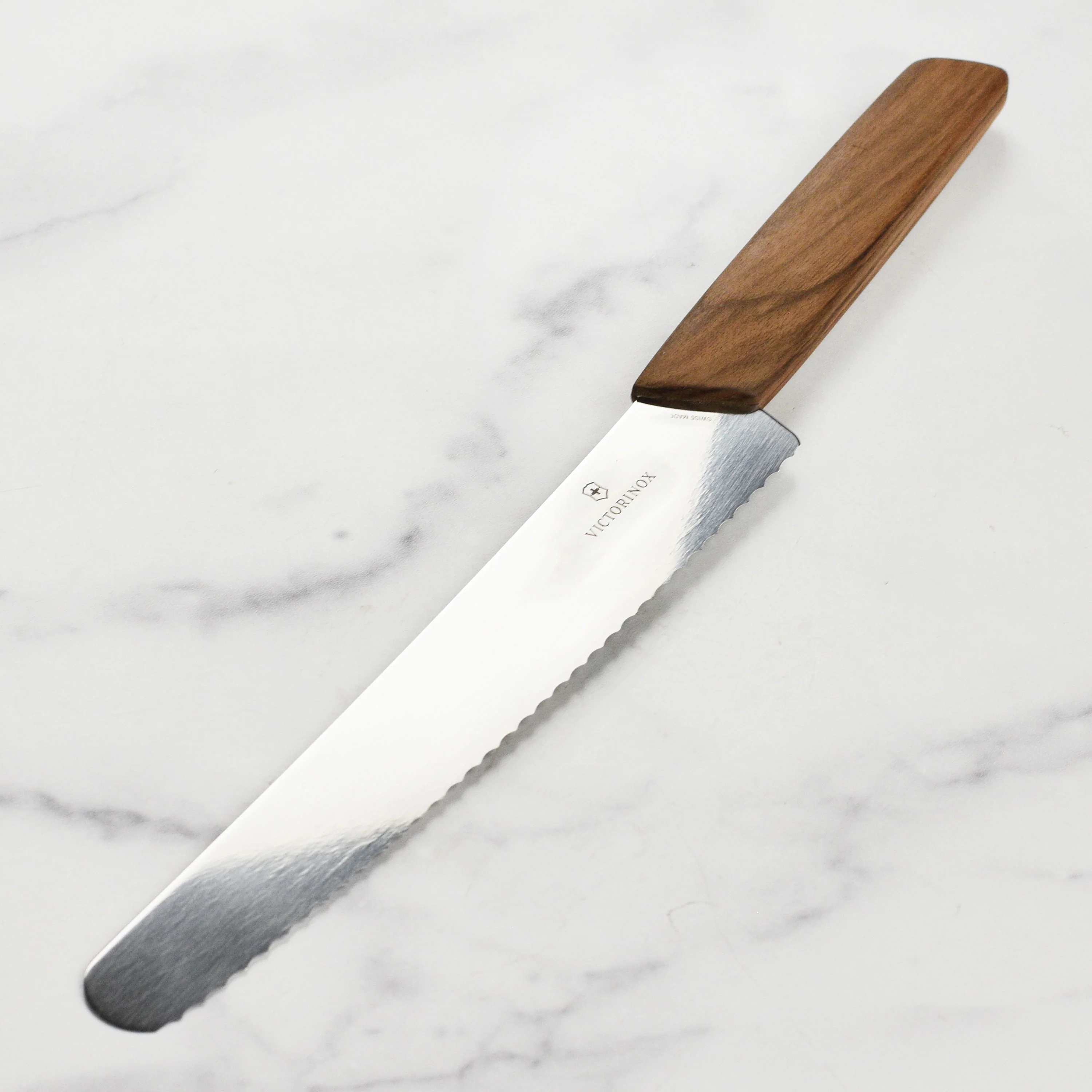 Victorinox Swiss Modern Wood 8.5" Bread Knife - Image 7