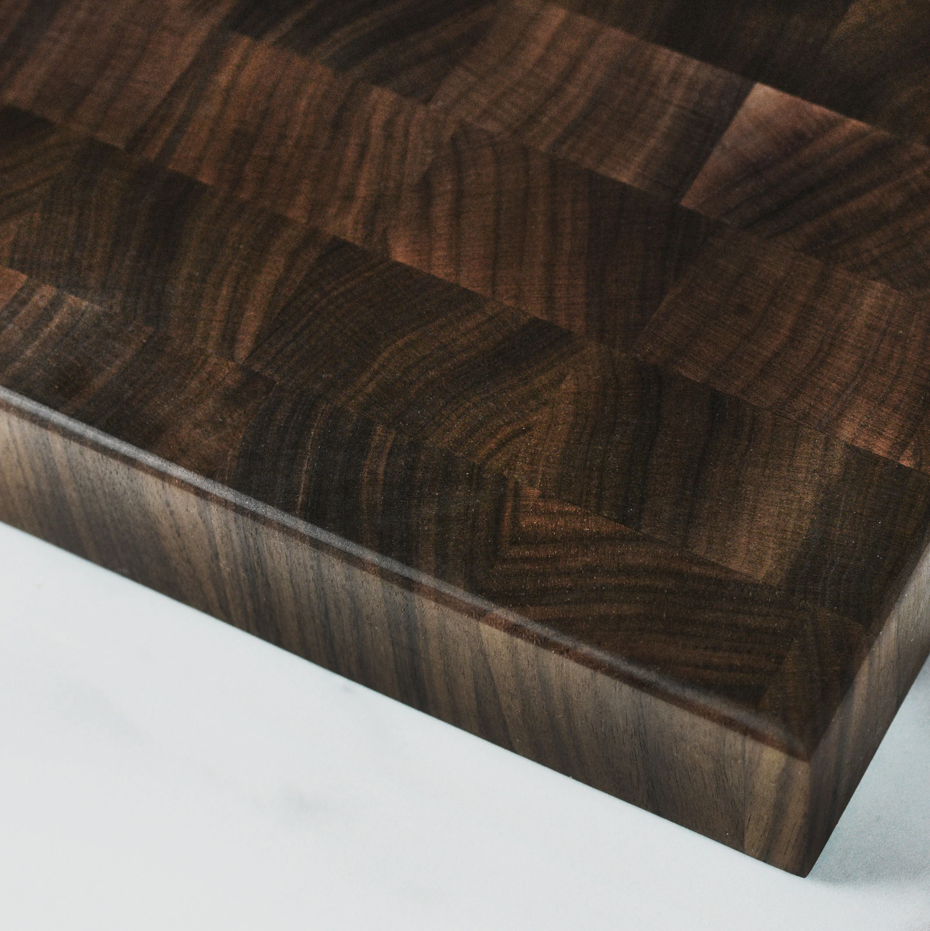 24" x 18" x 2" Walnut End Grain Cutting Board - Image 6