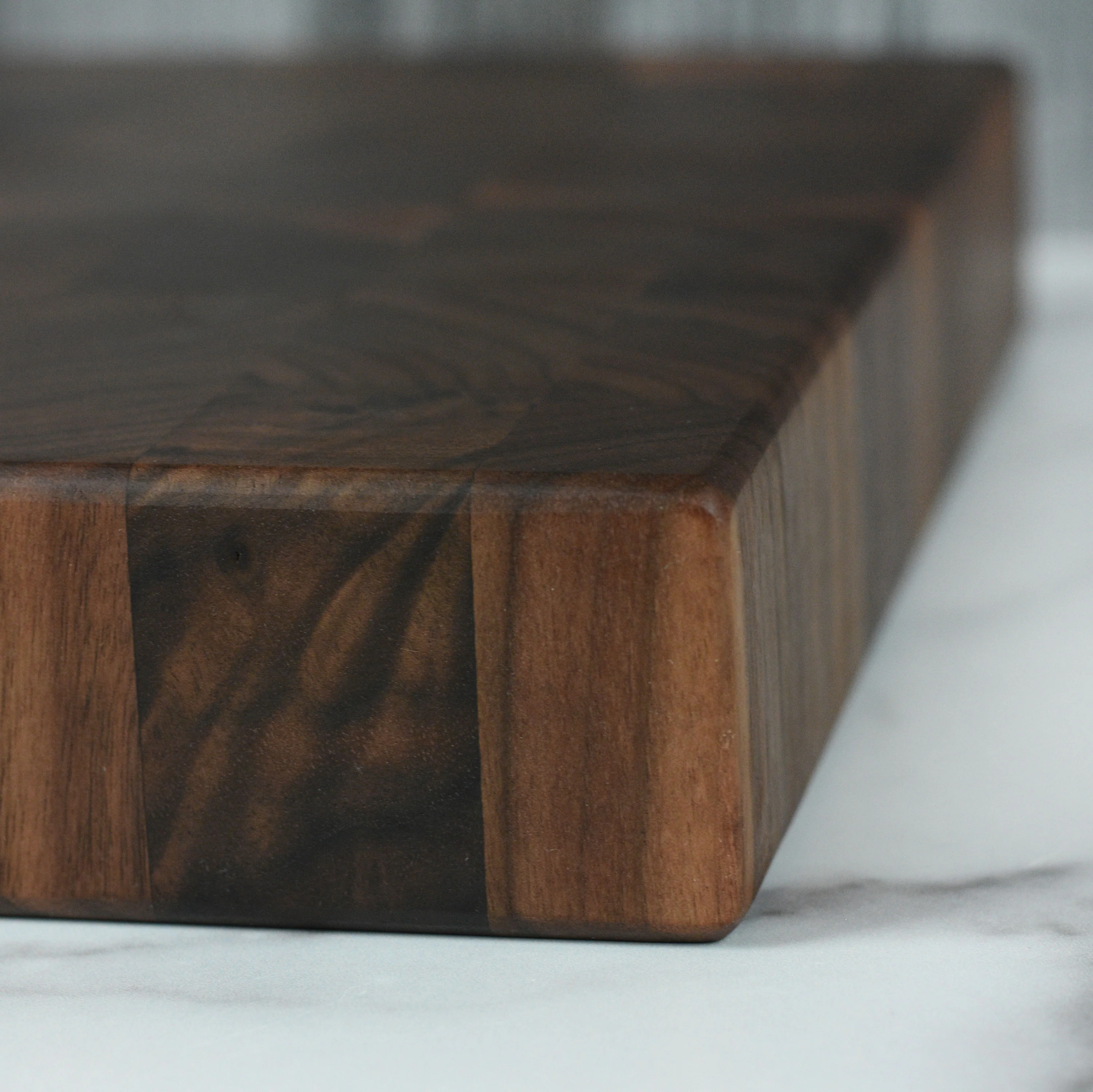 18" x 12" x 2" Walnut End Grain Cutting Board - Image 6
