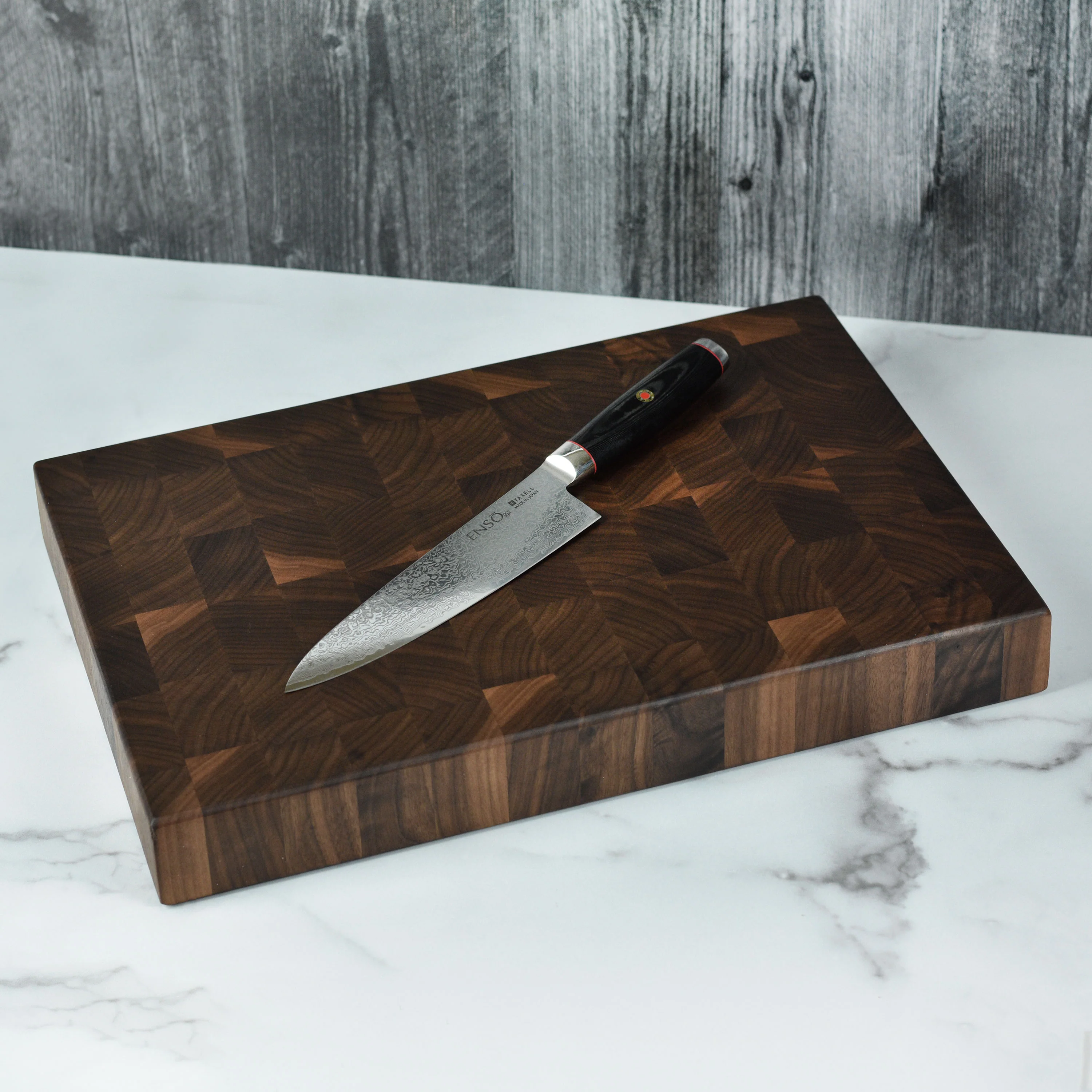 18" x 12" x 2" Walnut End Grain Cutting Board - Image 7