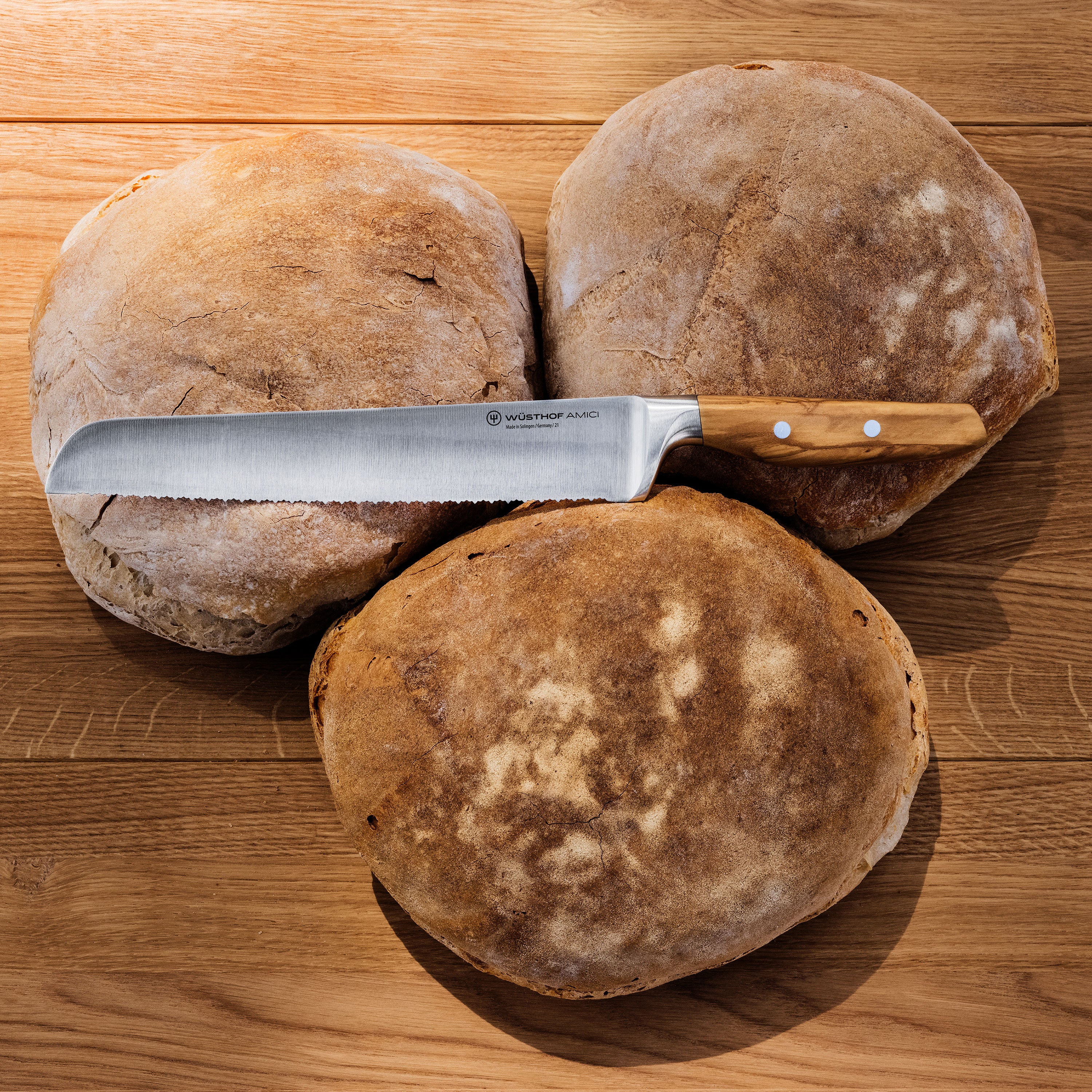 Wusthof Amici 9" Double Serrated Bread Knife - Image 3