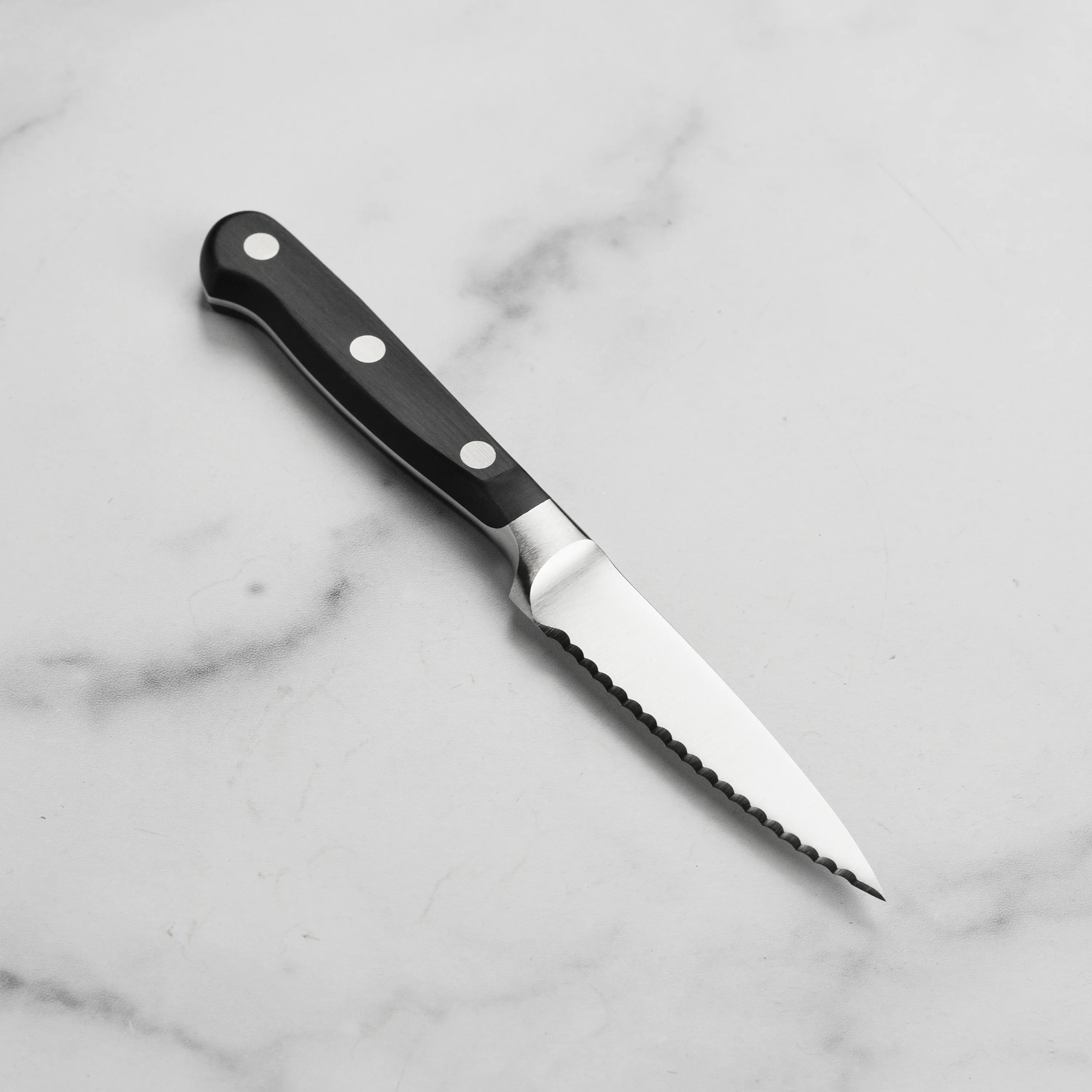 Wusthof Classic 3.5" Serrated Paring Knife - Image 5