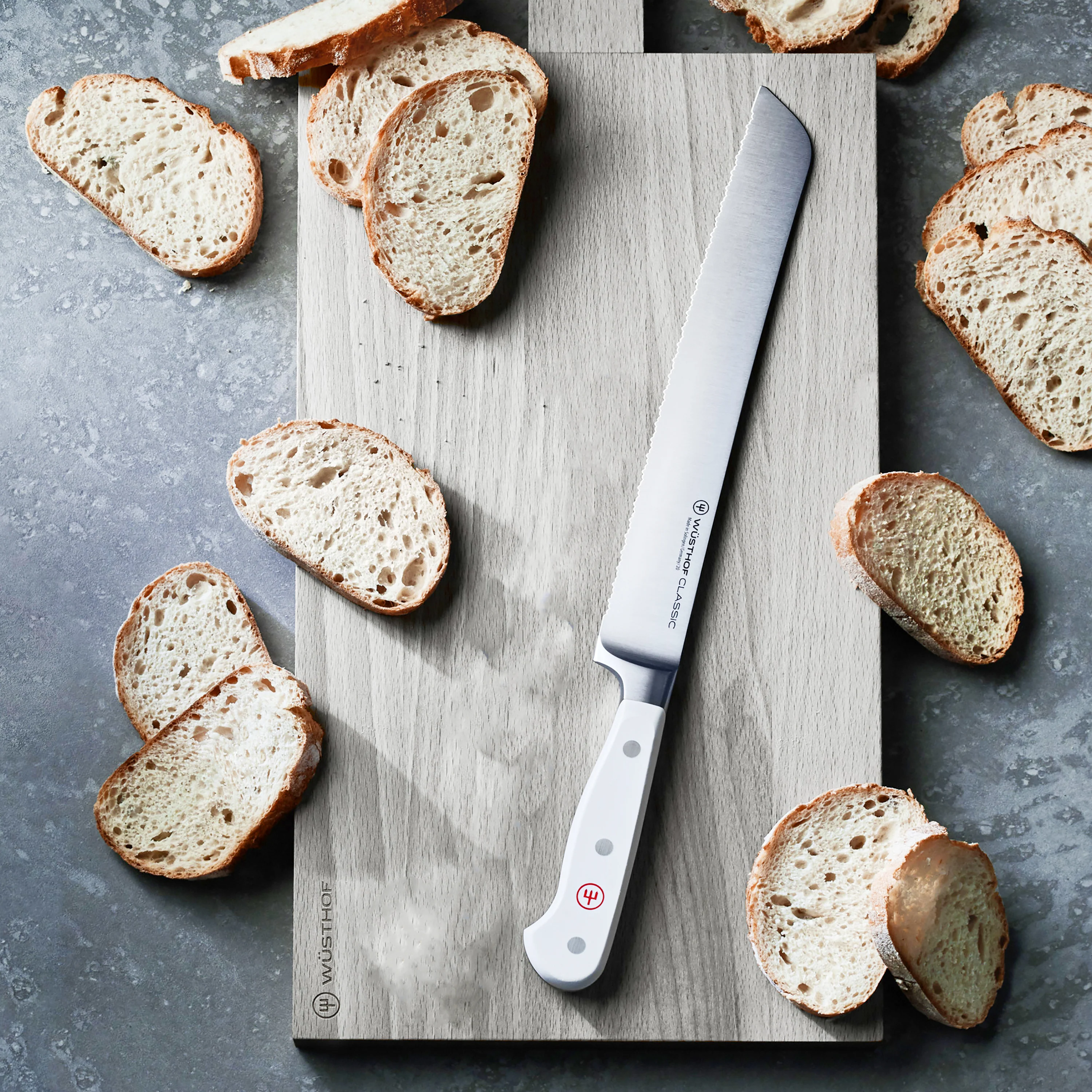 Wusthof Classic White 9" Double Serrated Bread Knife - Image 7