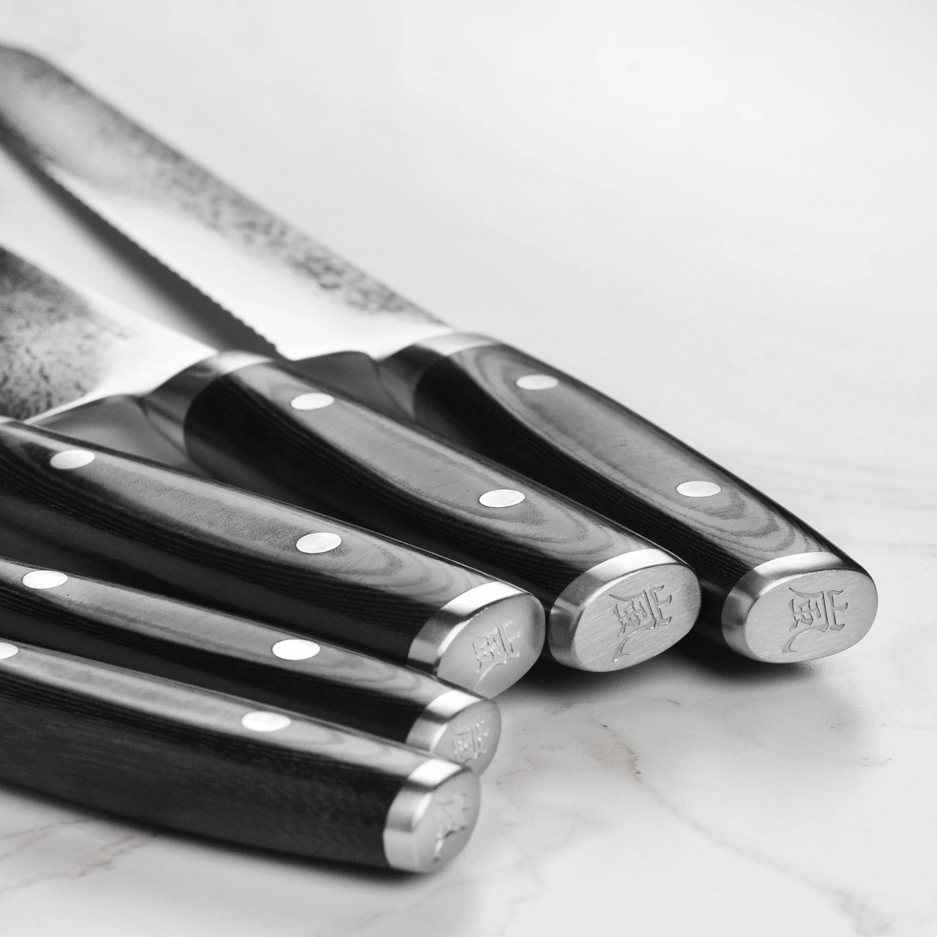 Yaxell Ran Plus 7 Piece Dark Ash Slim Knife Block Set - Image 4