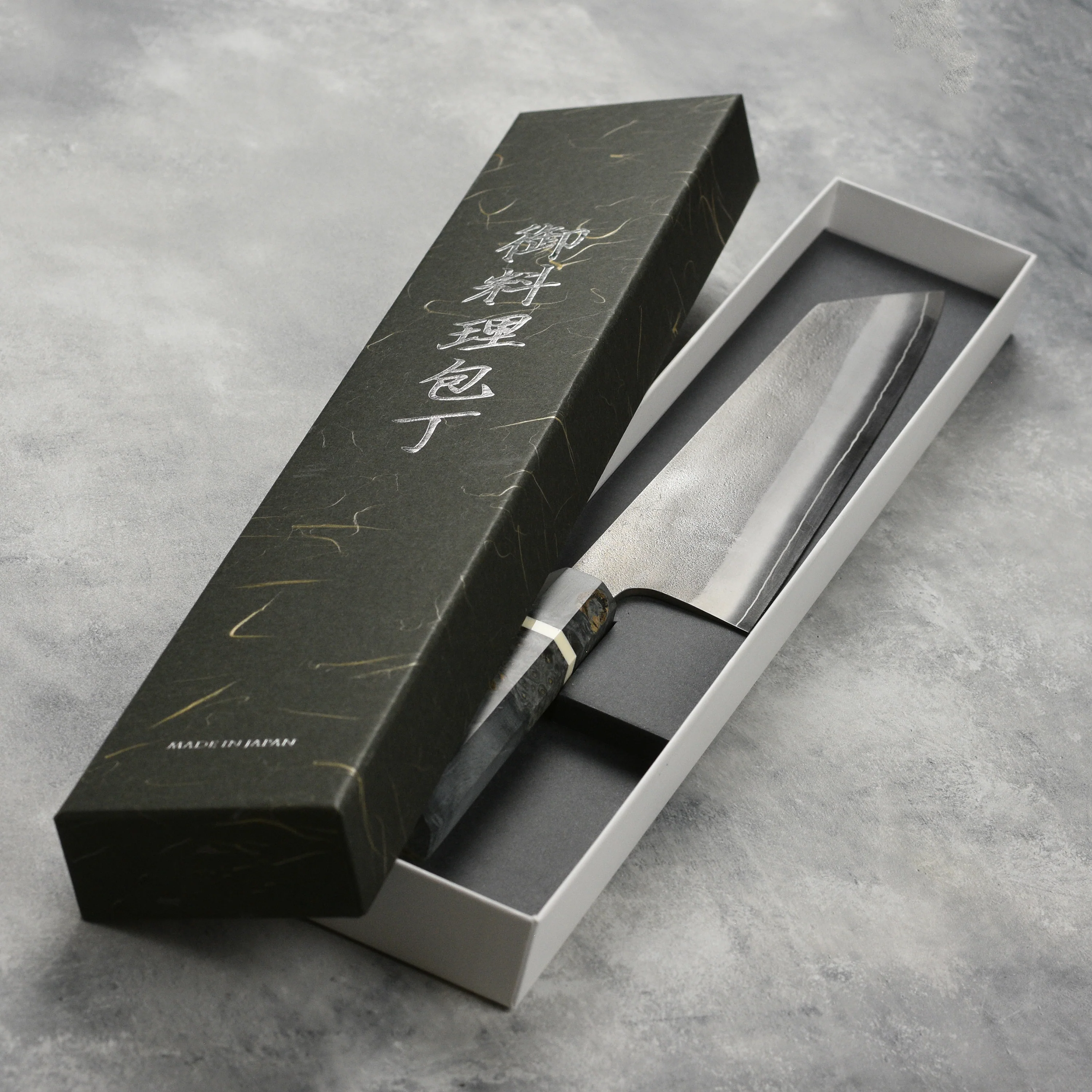 Yoshikane SKD Nashiji Stainless Clad 9.4" Kiritsuke, Stabilized Birch - Image 7