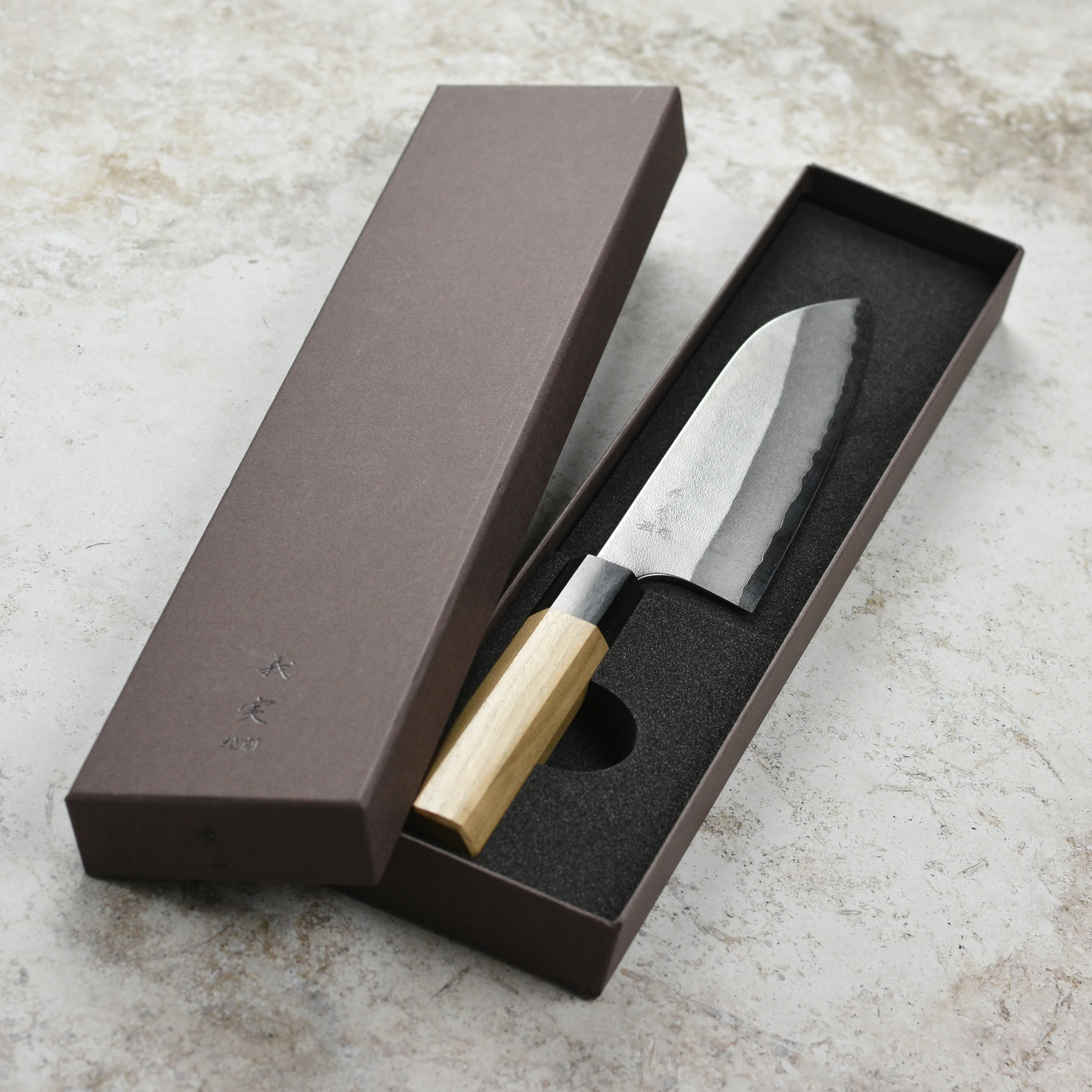 Yoshimi Kato Aogami Super Nashiji Stainless Clad 6.7" Santoku - Image 3