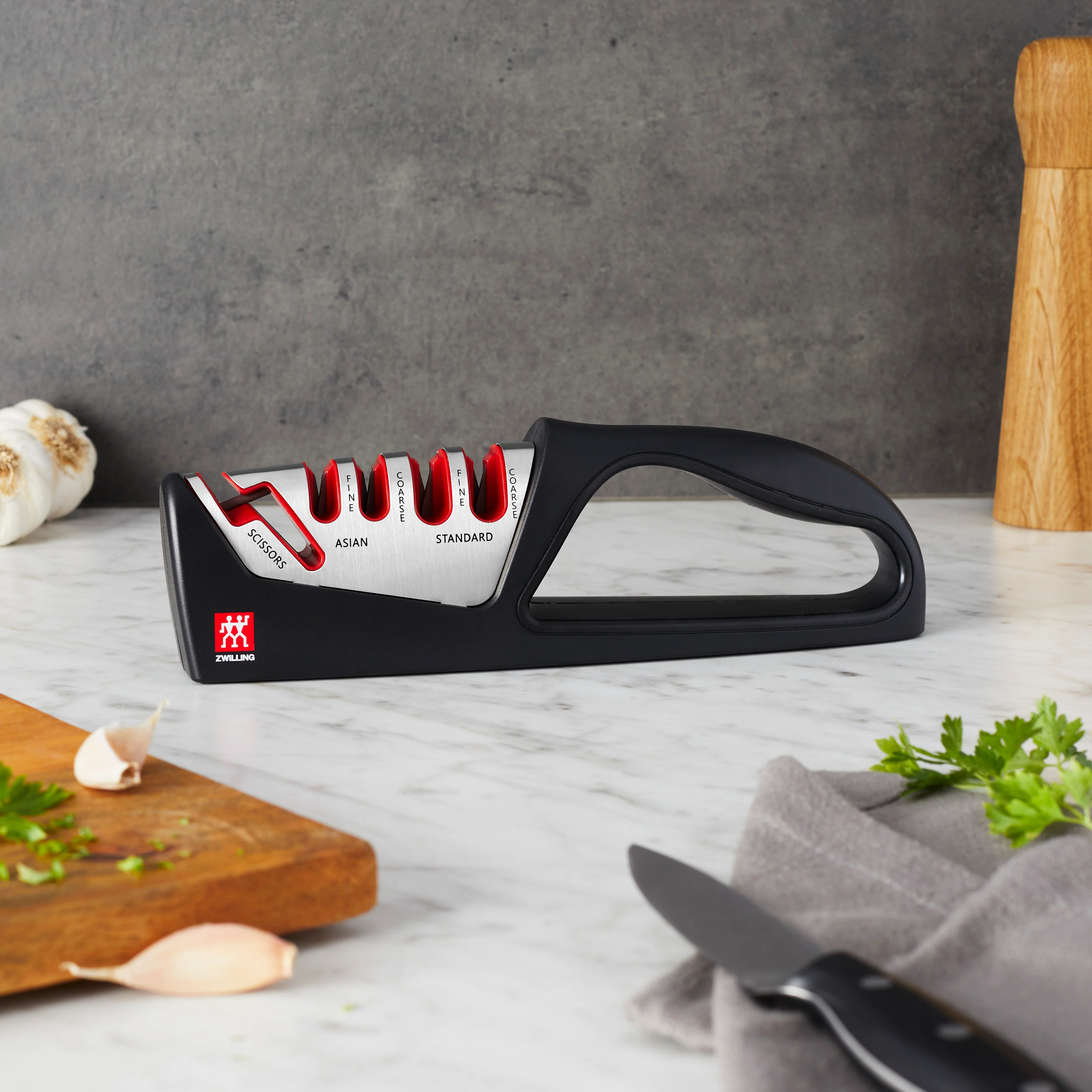 Zwilling 4 Stage Hand-Held Knife & Scissors Sharpener - Image 5