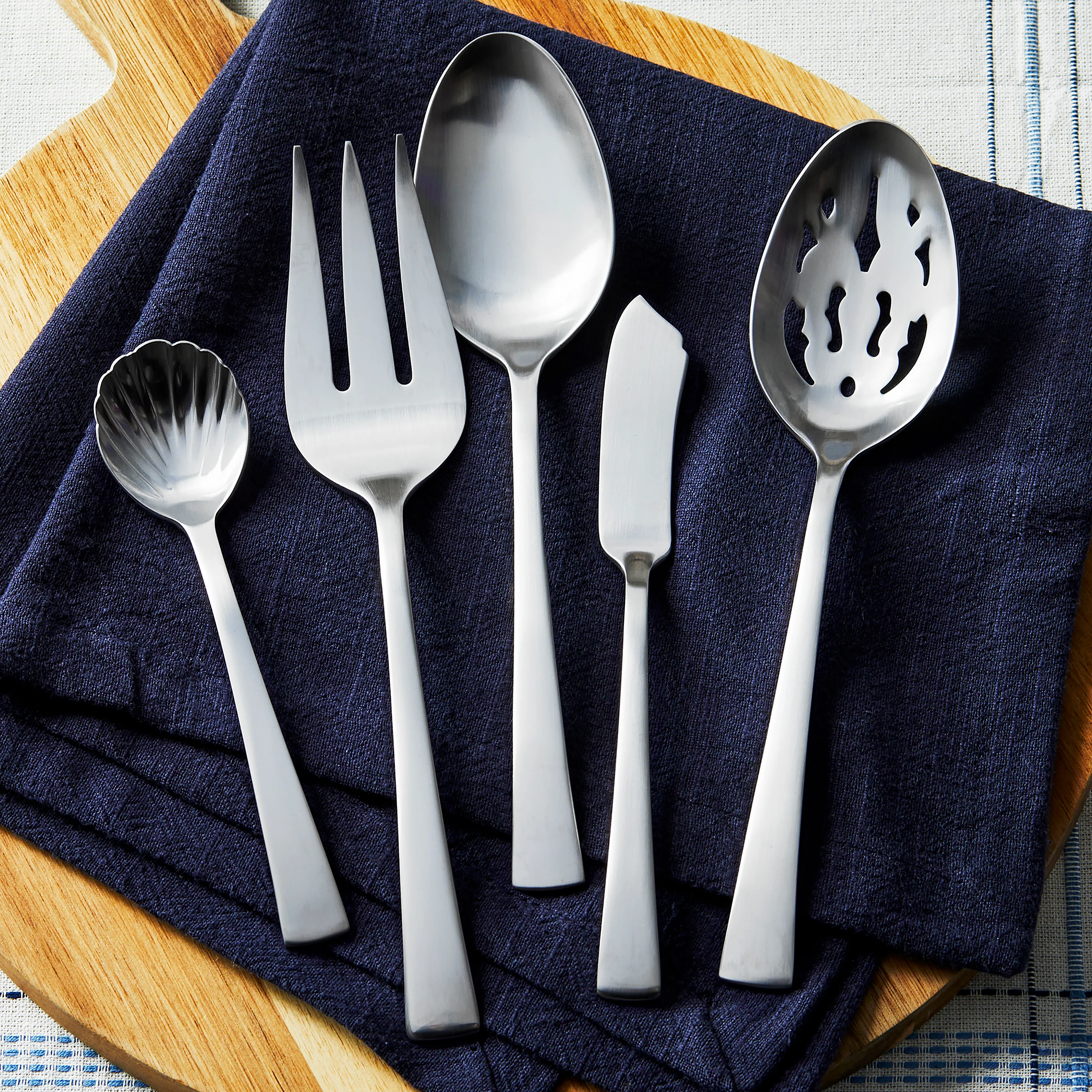 Zwilling Bellasera 45 Piece Stainless Steel Flatware Set, Satin Finish - Image 4