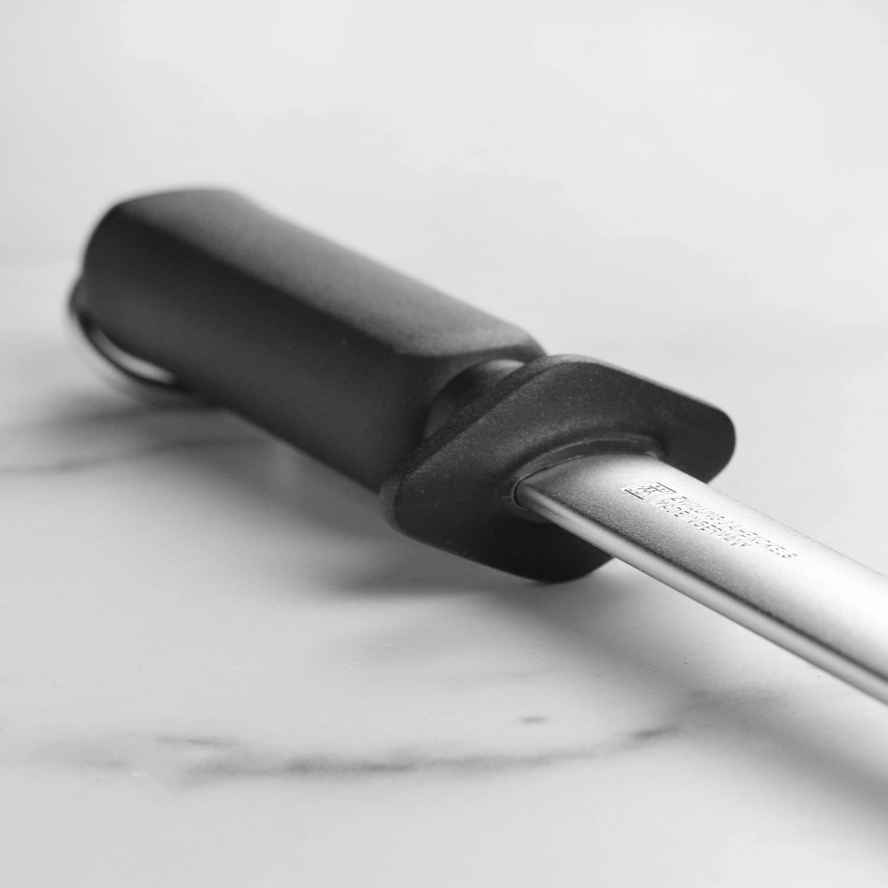 Zwilling 10" Diamond Sharpening Steel - Image 5