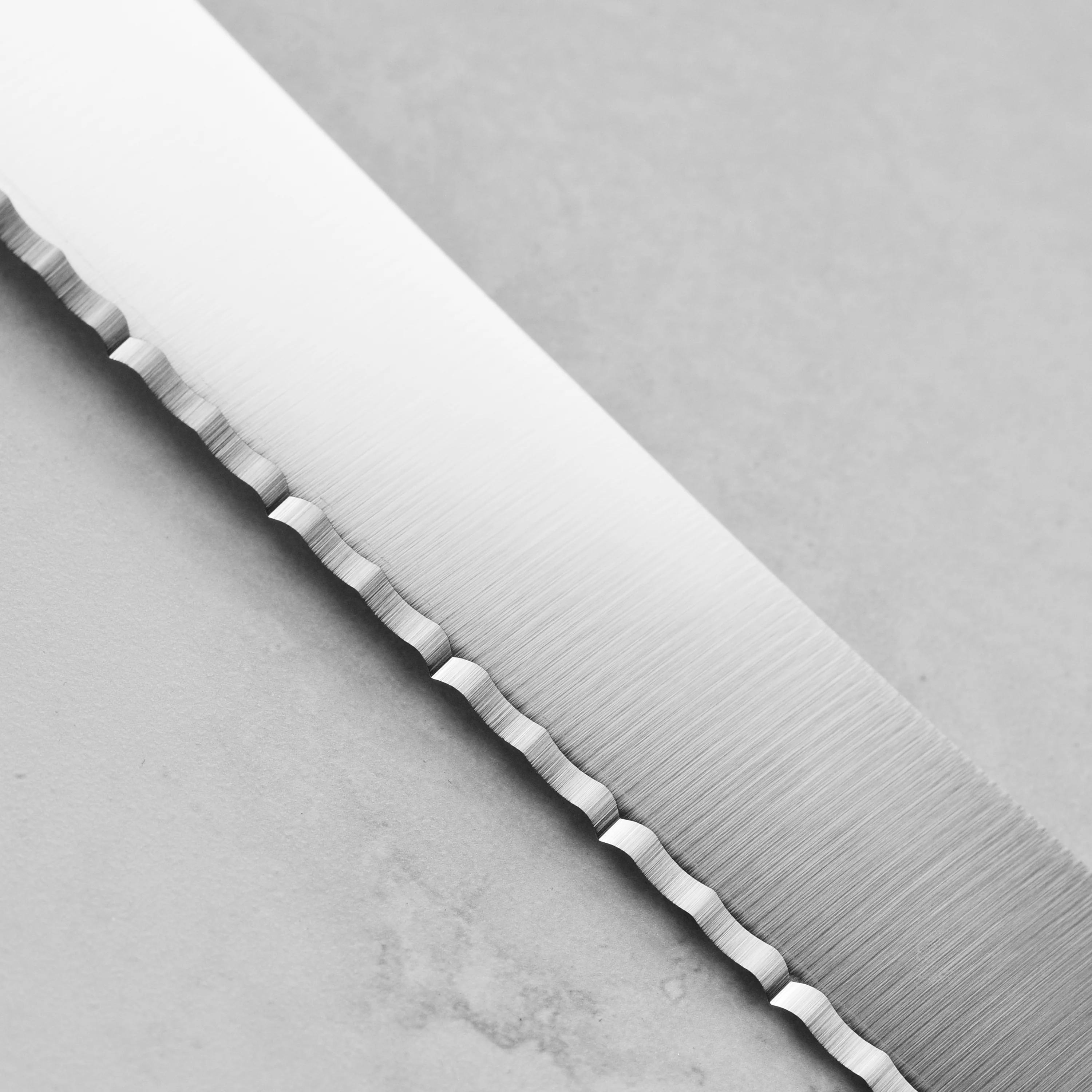 Zwilling Four Star 9" Country Bread Knife - Image 9