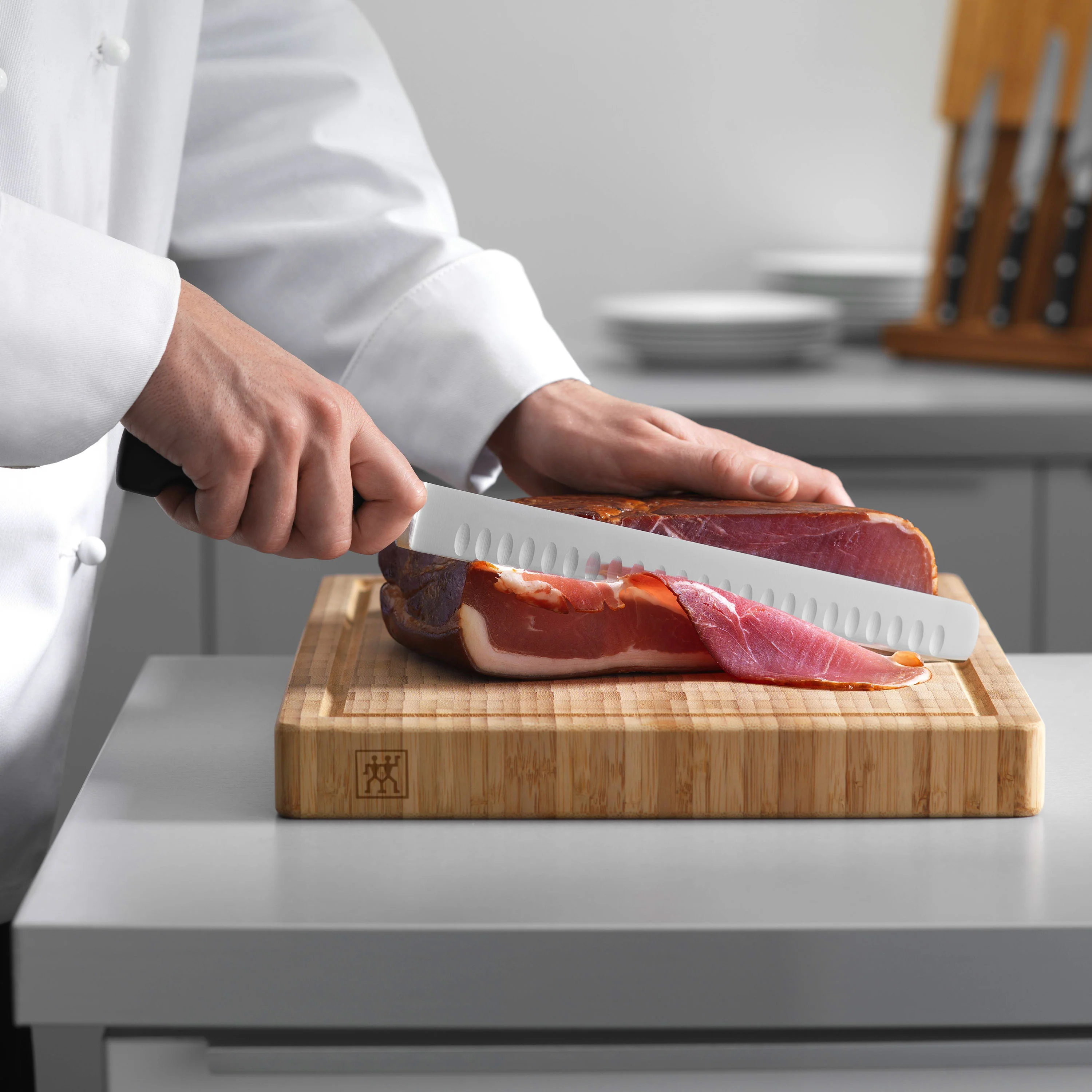 Zwilling Four Star 10" Hollow Edge Slicing Knife - Image 5