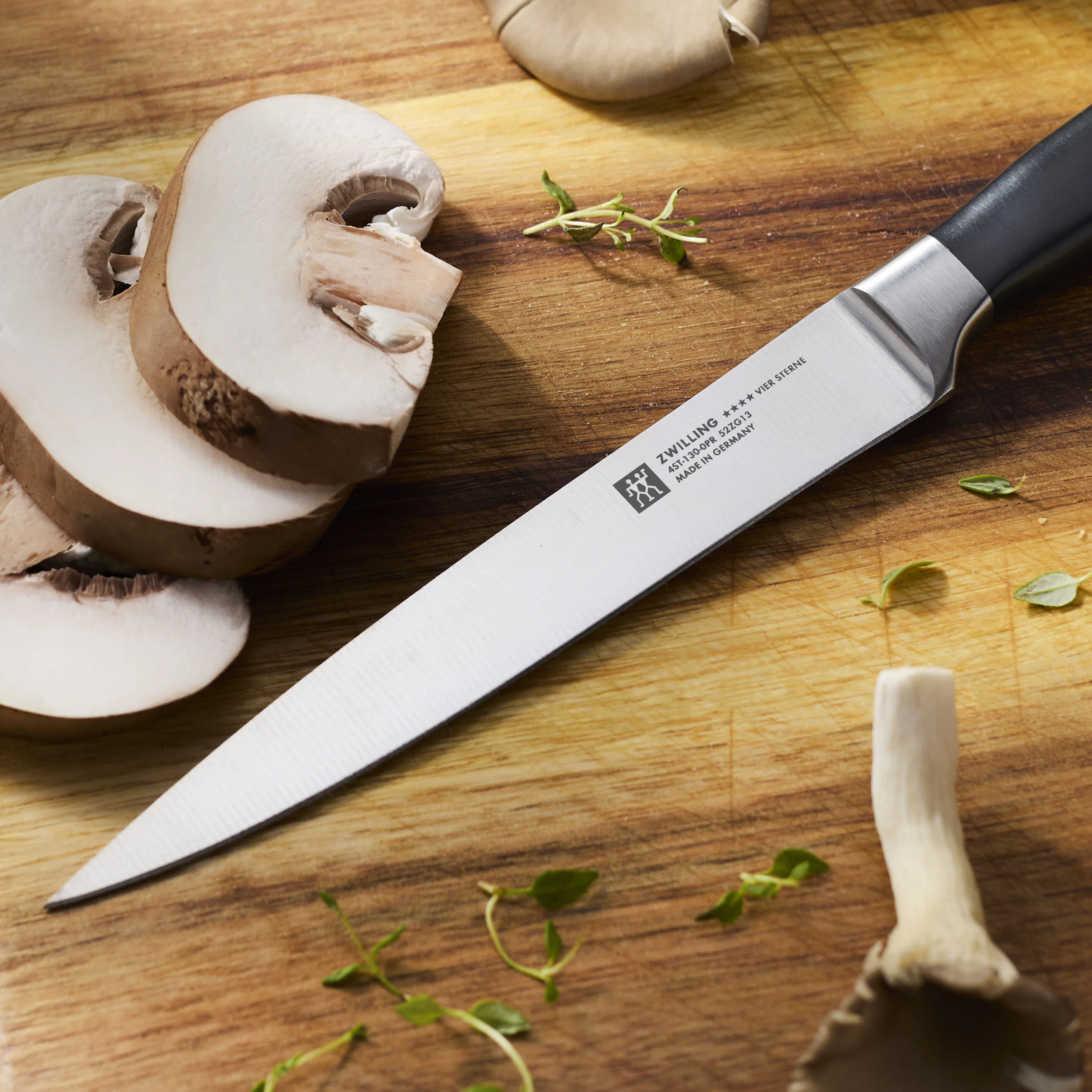Zwilling Four Star 5" Utility Knife - Image 5
