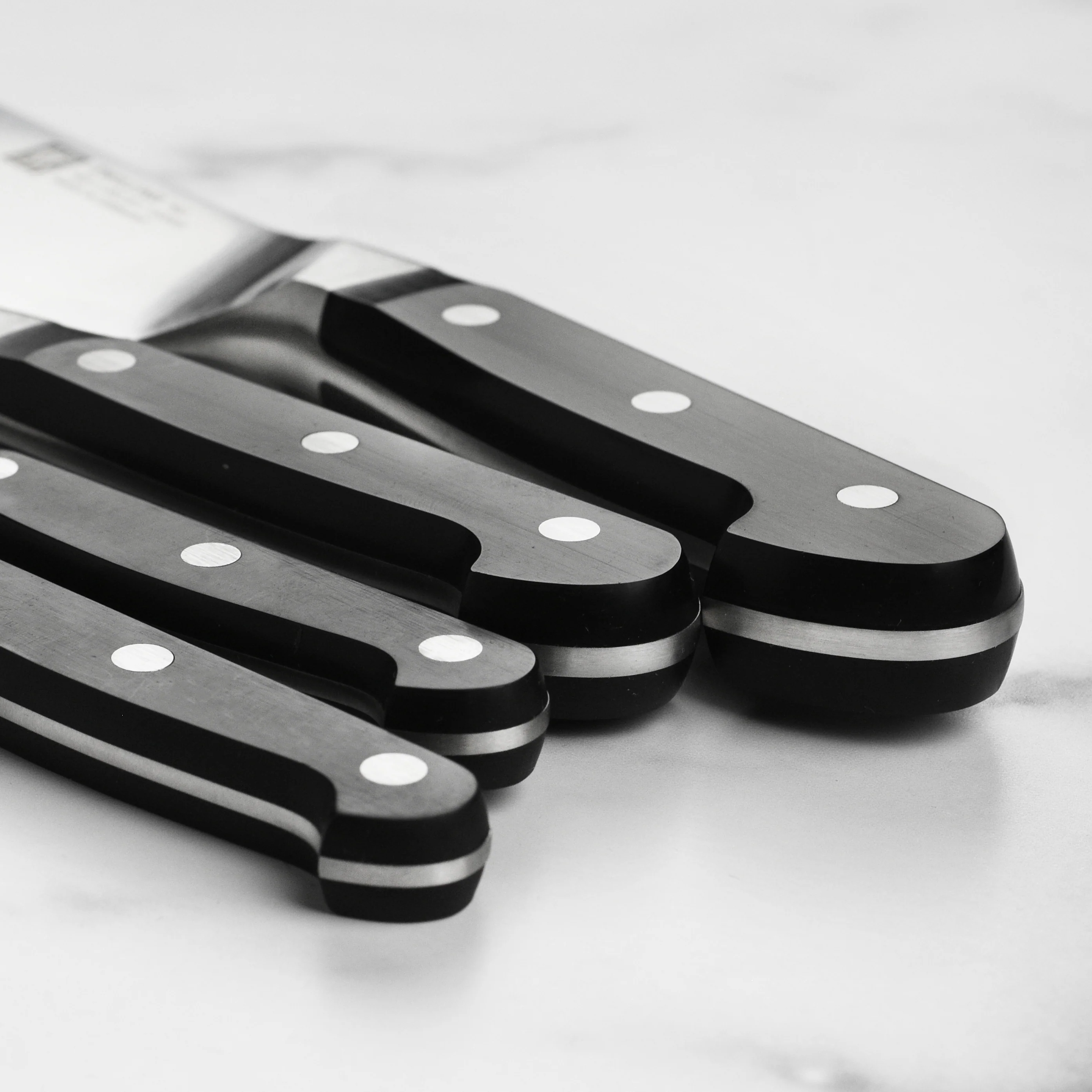 Zwilling Pro 7 Piece Acacia Knife Block Set with Bonus Sharpener - Image 4