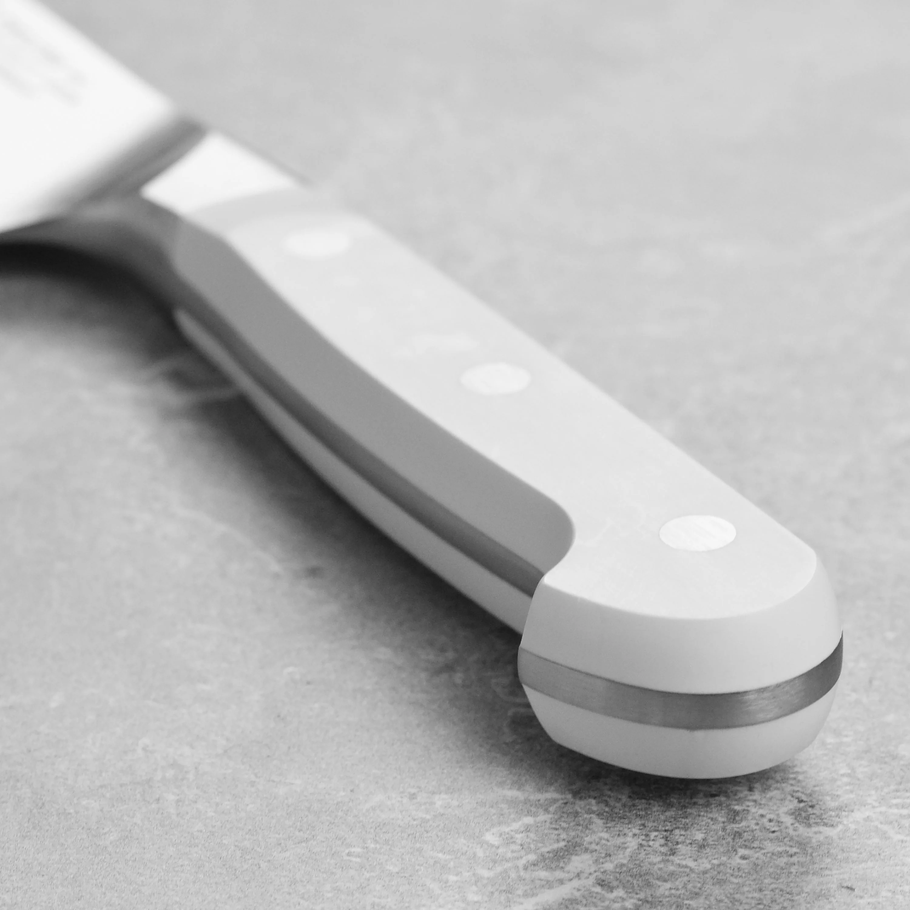 Zwilling Pro Le Blanc 7" Hollow Edge Santoku Knife - Image 2