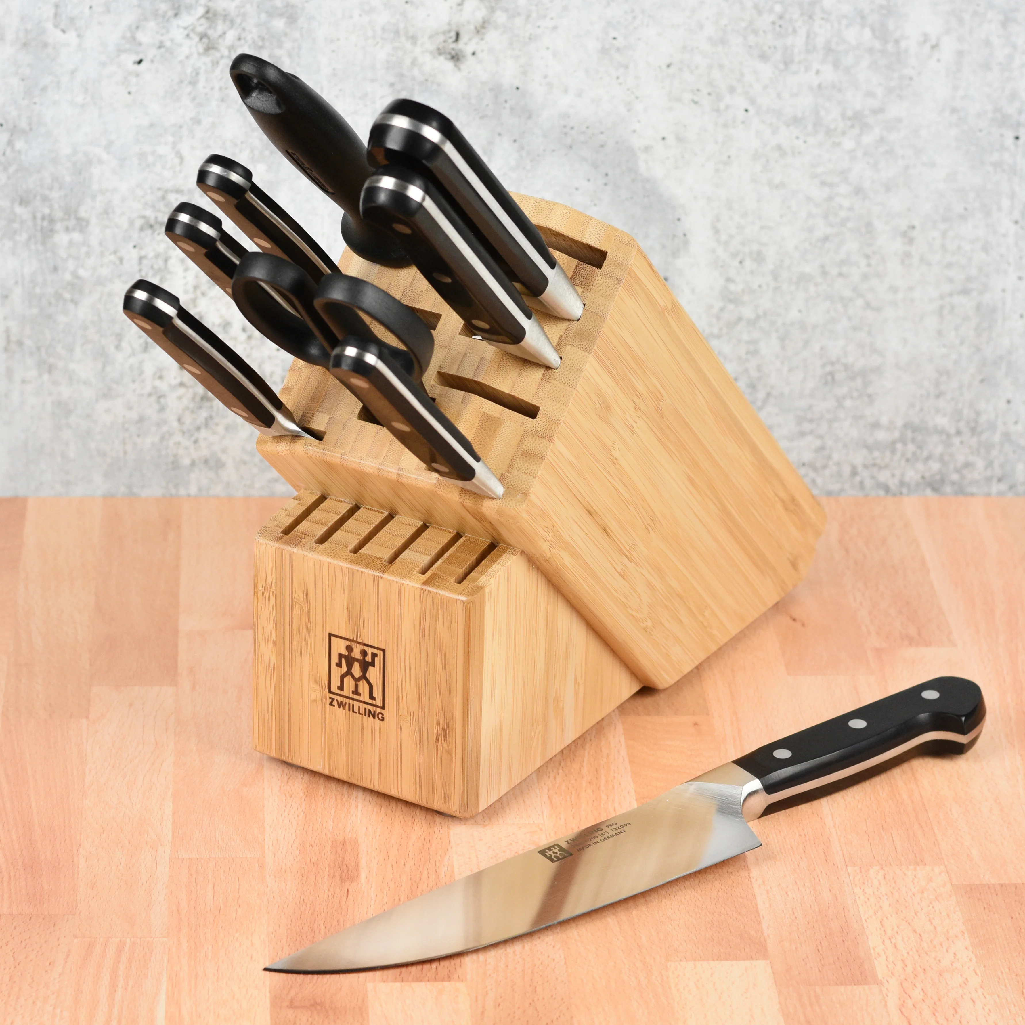Zwilling Pro 4" Paring Knife - Image 7