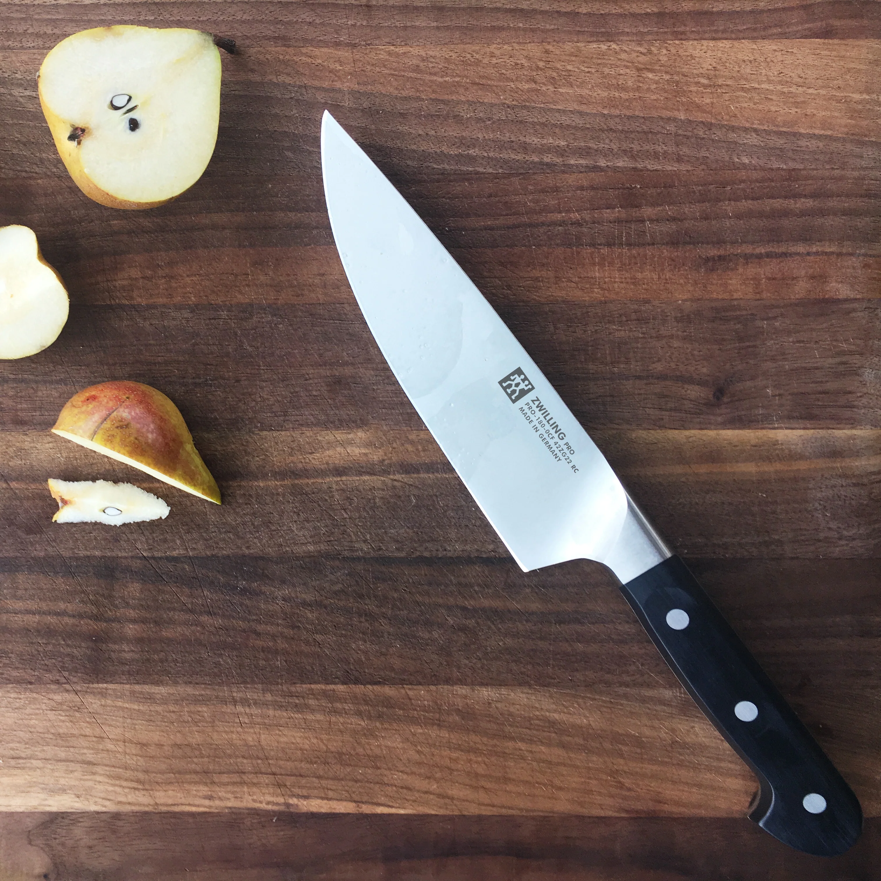 Zwilling Pro 7" Slim Chef's Knife - Image 4