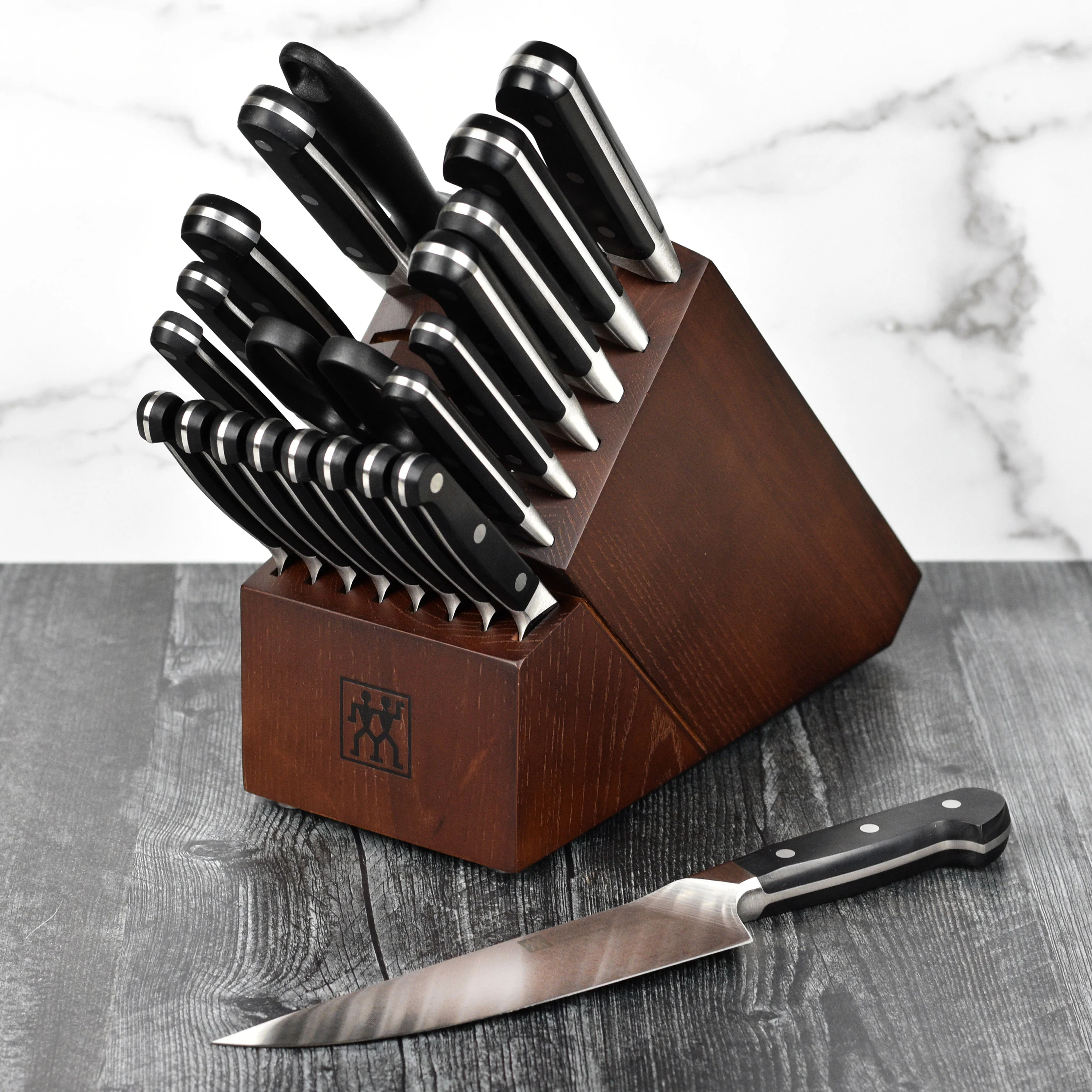 Zwilling Pro 8" Traditional Chef's Knife - Image 6