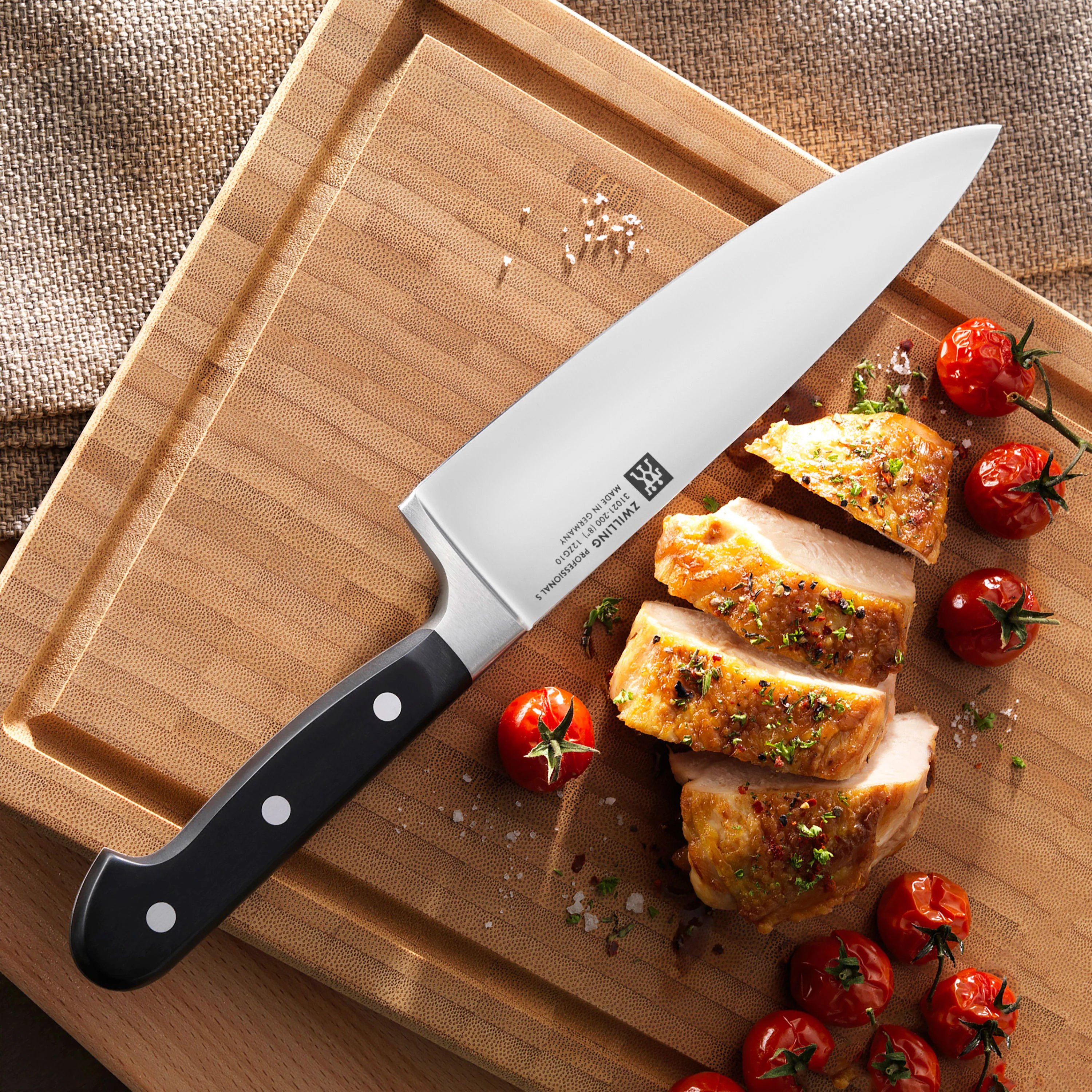 Zwilling Professional S 18 Piece Knife Block Set with Stamped Steak Knives - Image 10