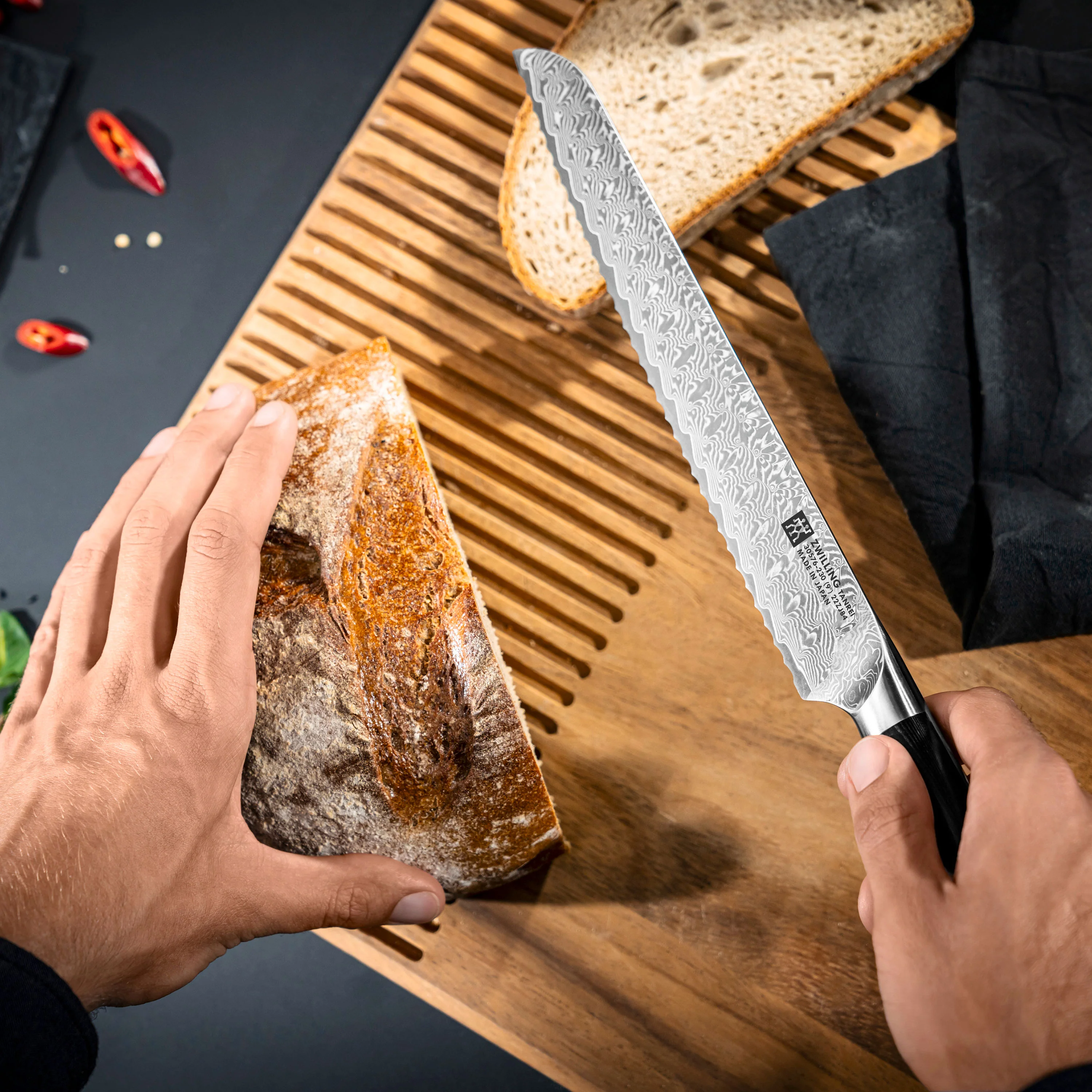 Zwilling Tanrei 9" Bread Knife - Image 5