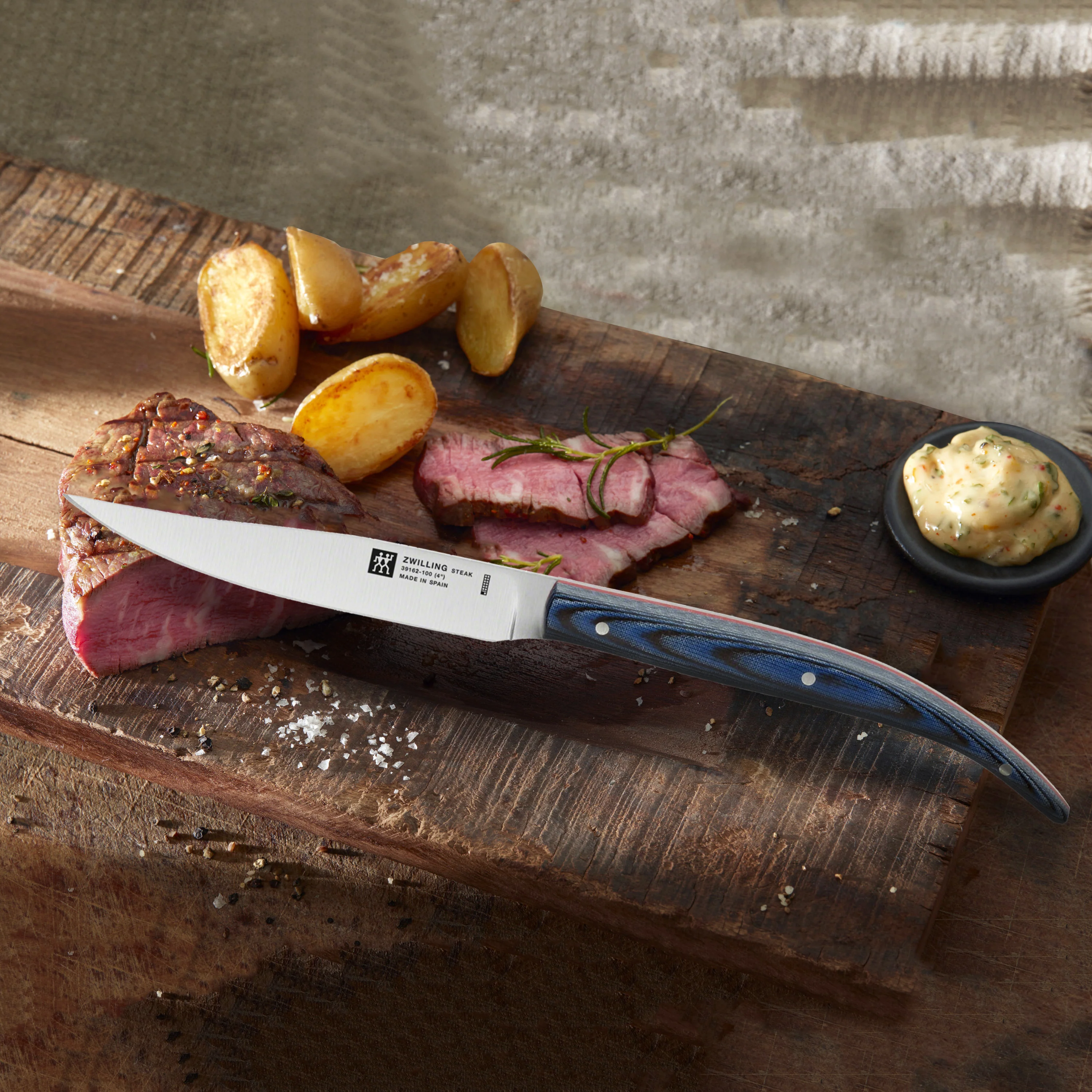 Zwilling 4 Piece Toro Steak Knife Set with Wood Gift Box - Image 7