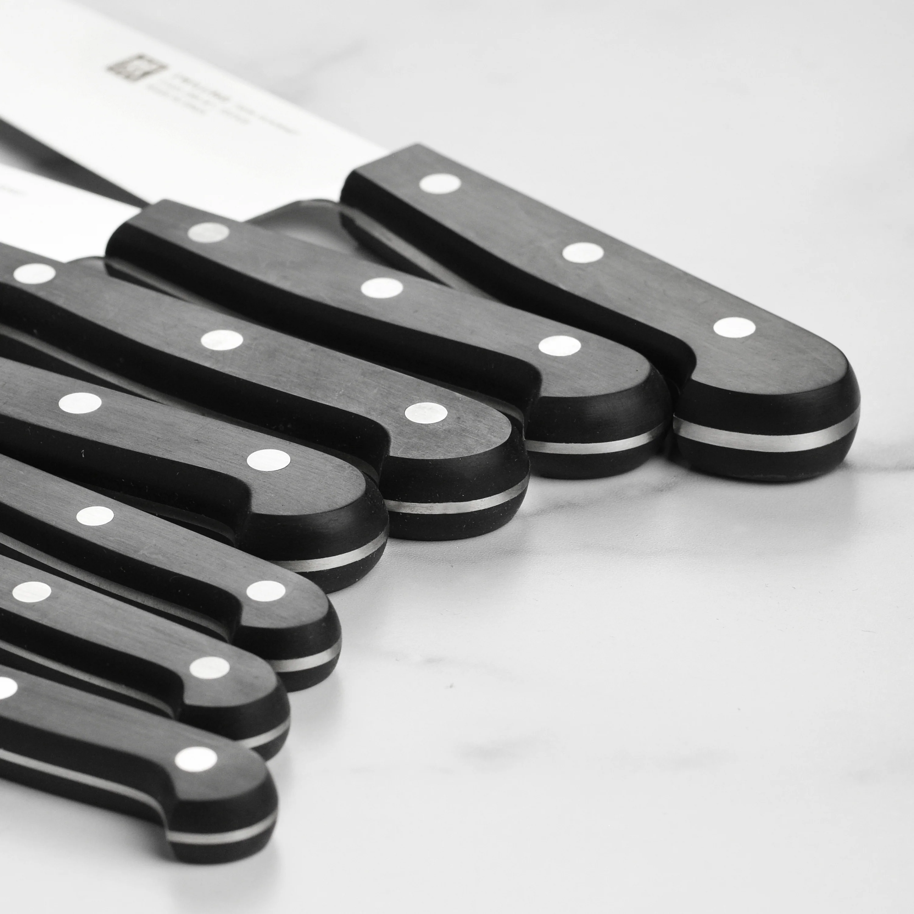 Zwilling Twin Gourmet 18 Piece Knife Block Set - Image 4