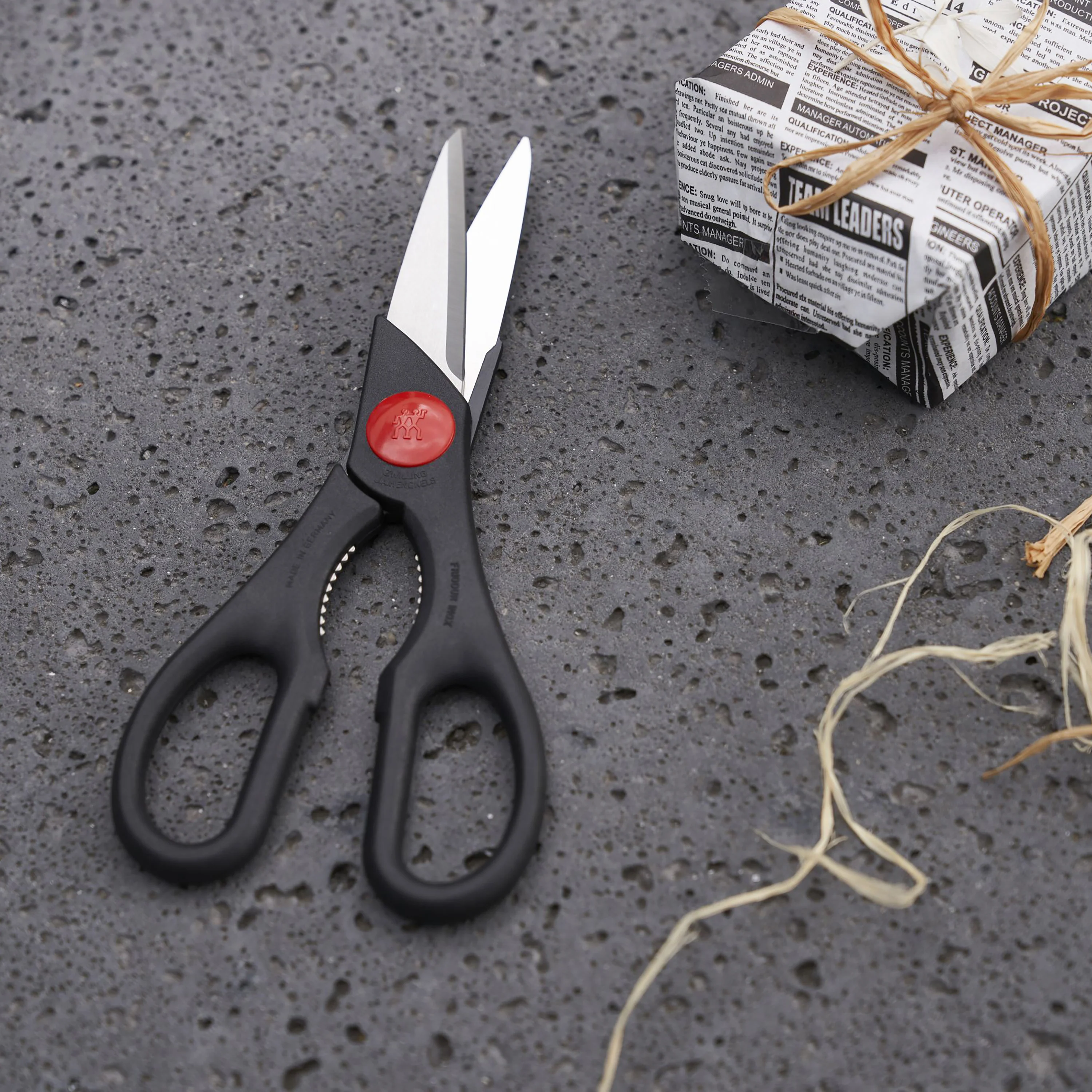Zwilling Twin Kitchen Shears - Image 3