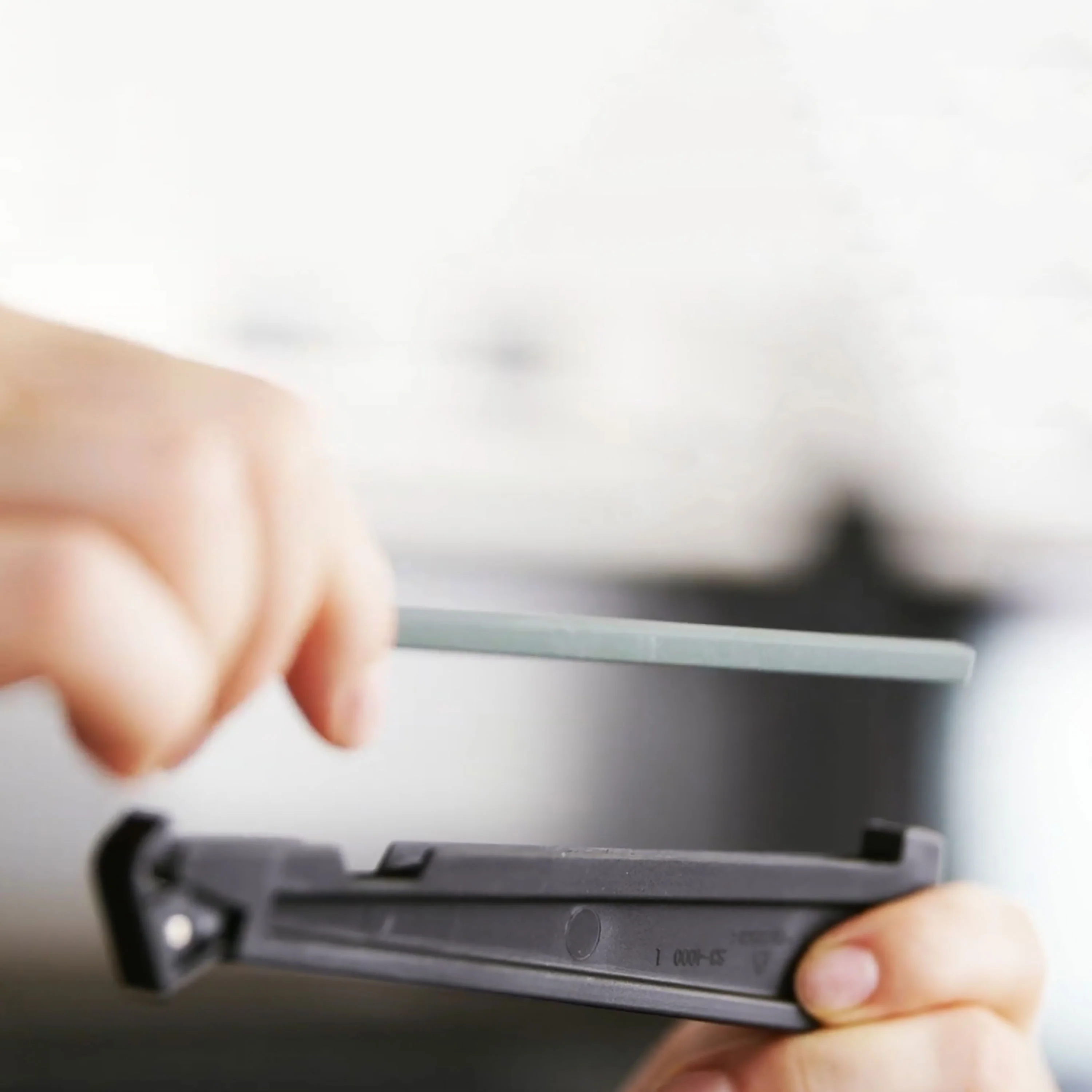 Zwilling V-Edge Sharpener - Image 5